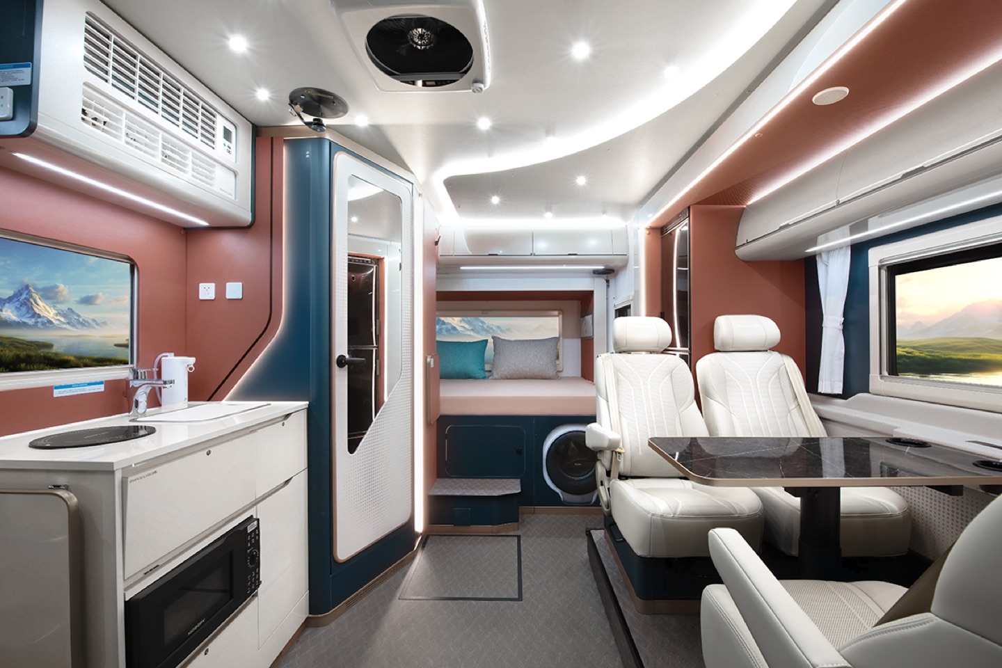 Салон SAIC Maxus Life Home PHEV со спальным местом