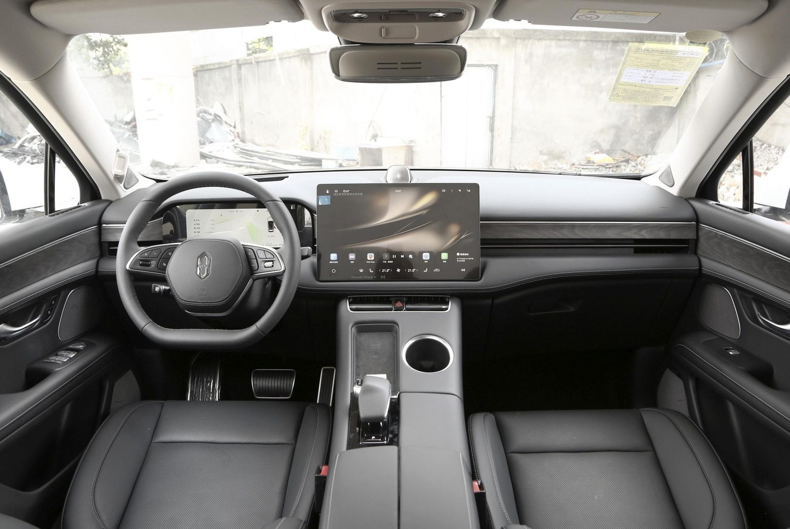 AITO M5 EV 2025 — интерьер, передняя панель, рынок internal_mvp