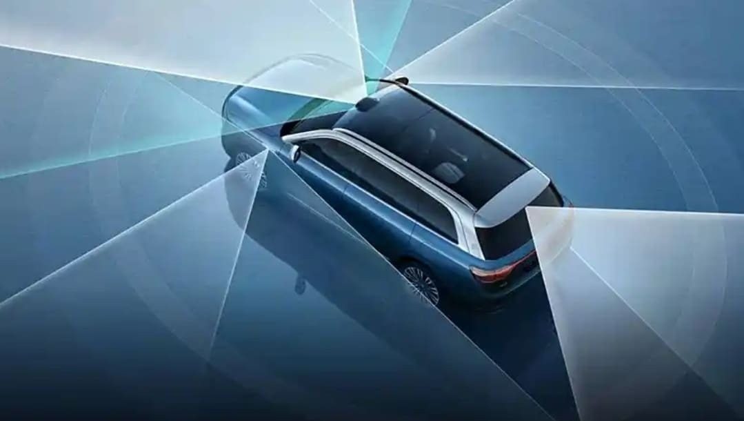 AITO M8 EREV 2025 — экстерьер, top front, рынок internal_mvp