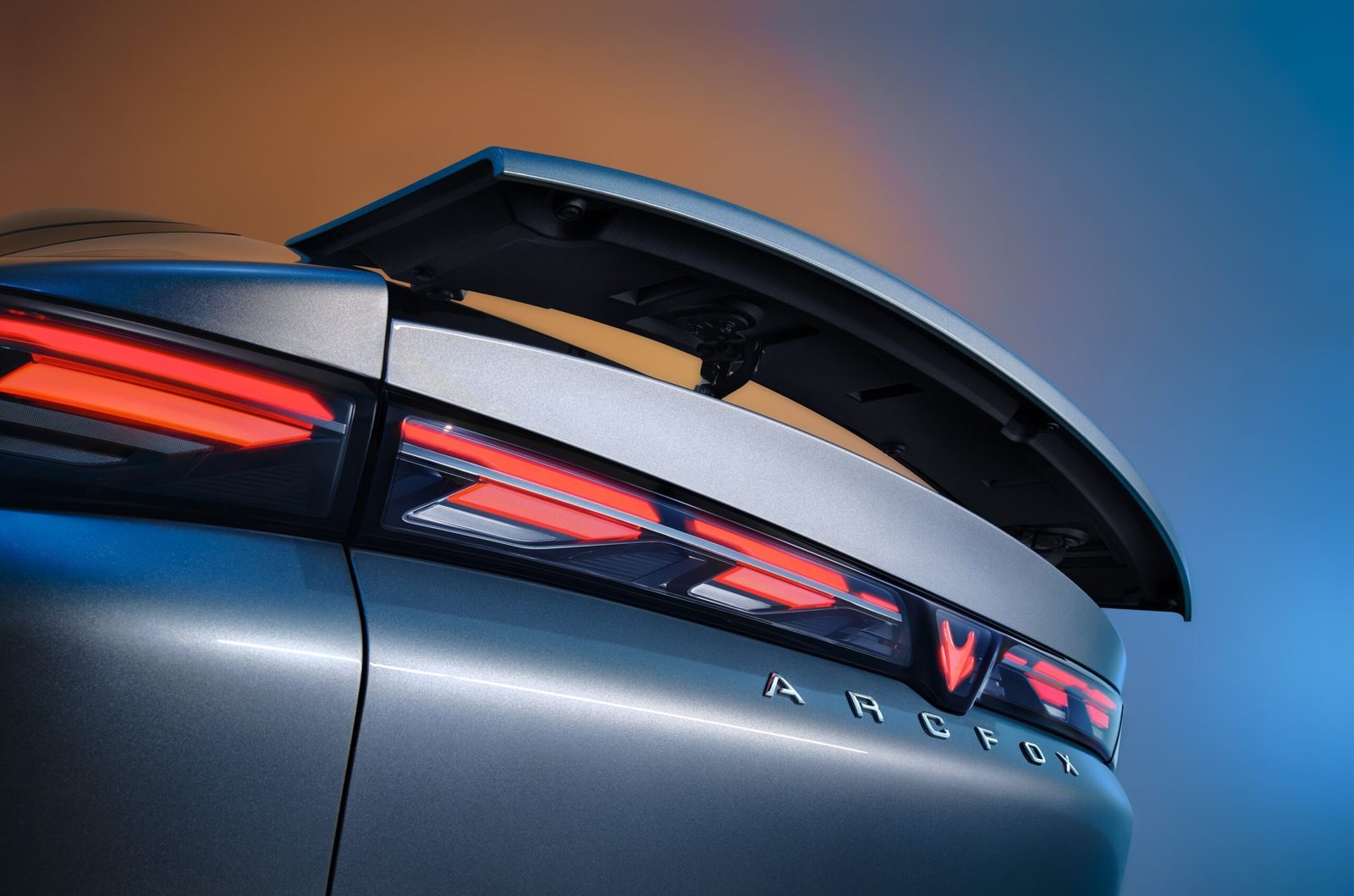 Arcfox Alpha S5 EREV 2025 — экстерьер, rear spoiler detail, рынок EU regional official