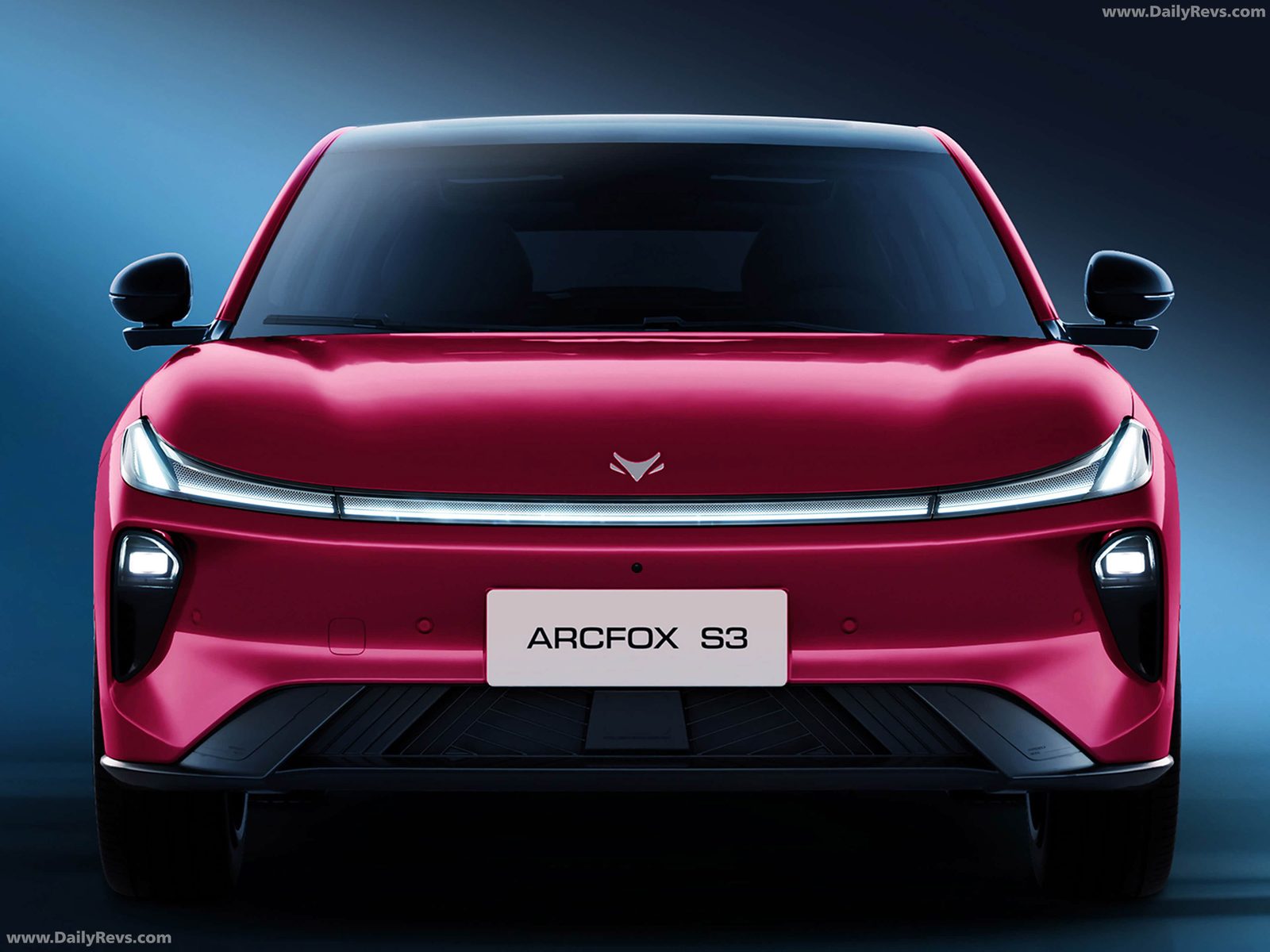 Arcfox Beta S3 2025 — главное фото модели, экстерьер, вид спереди 3/4, рынок internal_mvp