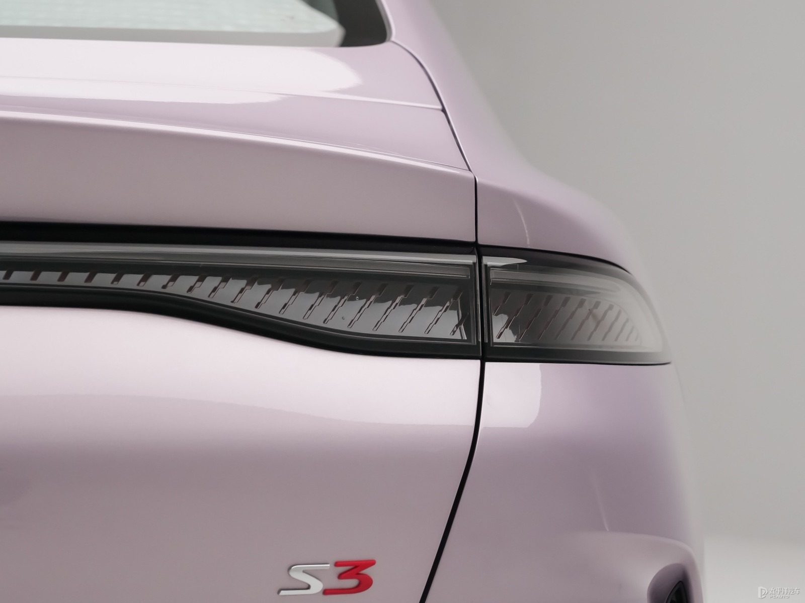 Arcfox Beta S3 2025 — экстерьер, taillight detail, рынок China