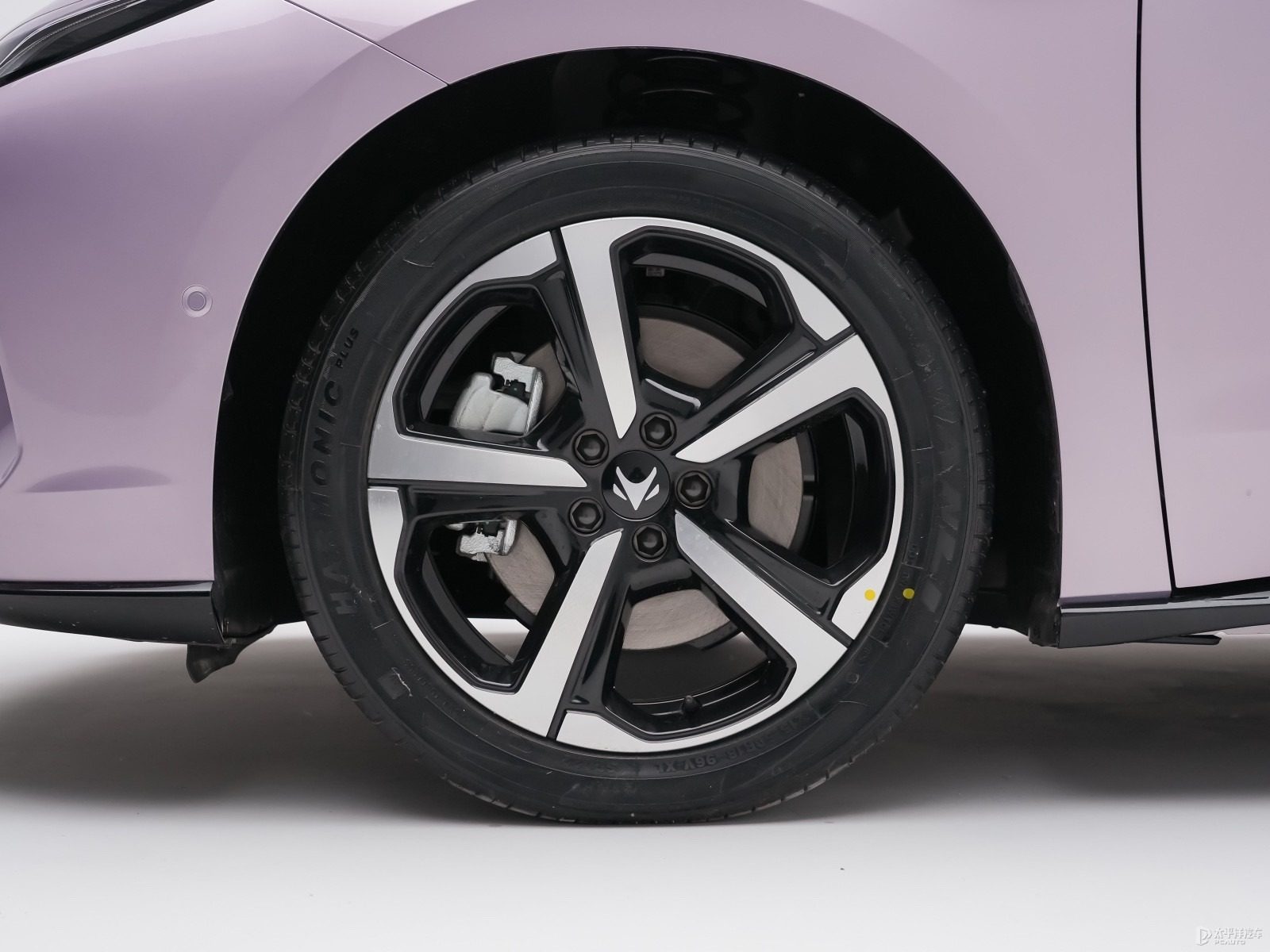 Arcfox Beta S3 2025 — экстерьер, wheel detail, рынок China