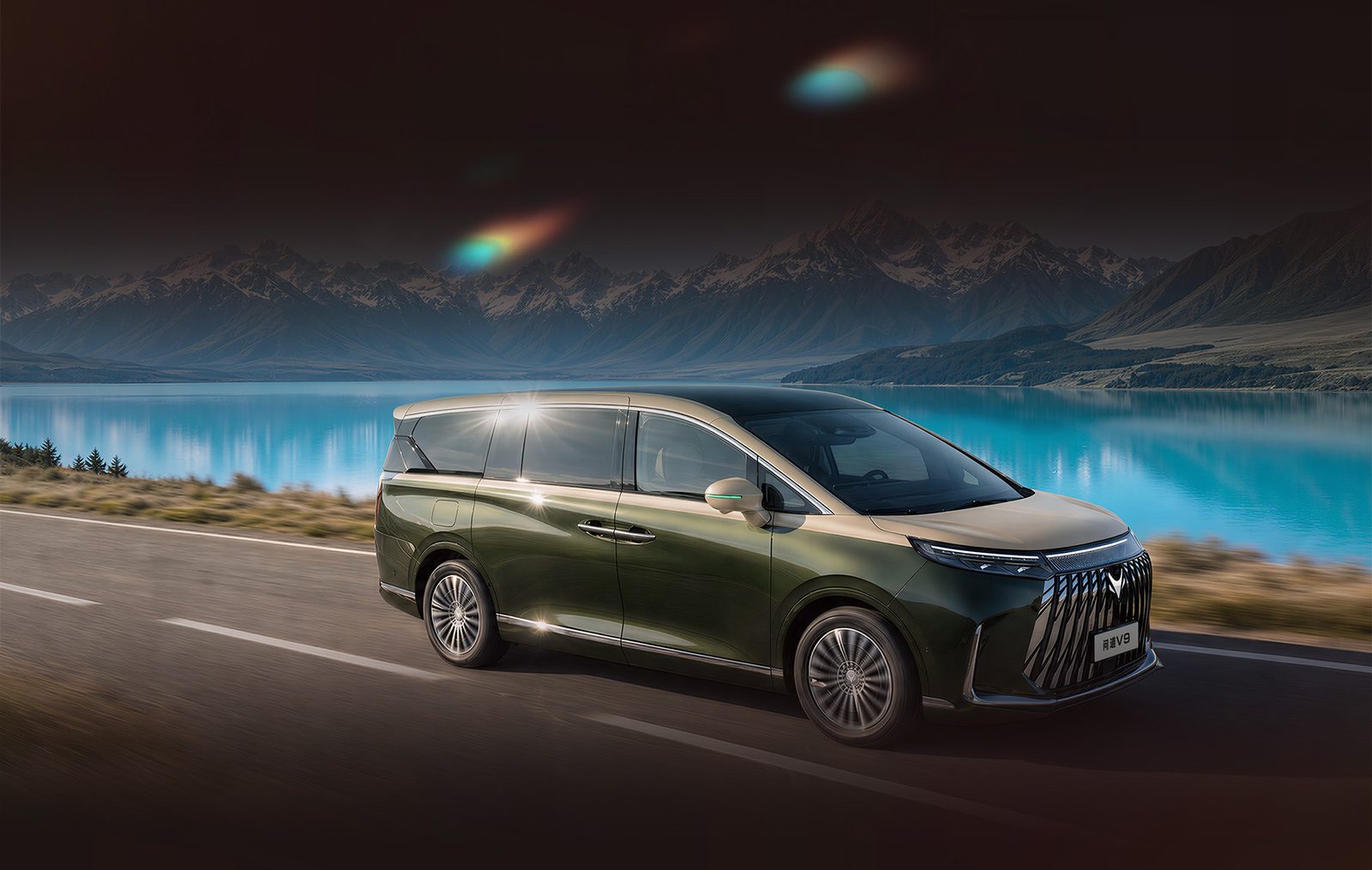 Arcfox Wendao V9 2026 — экстерьер, front 3q road
