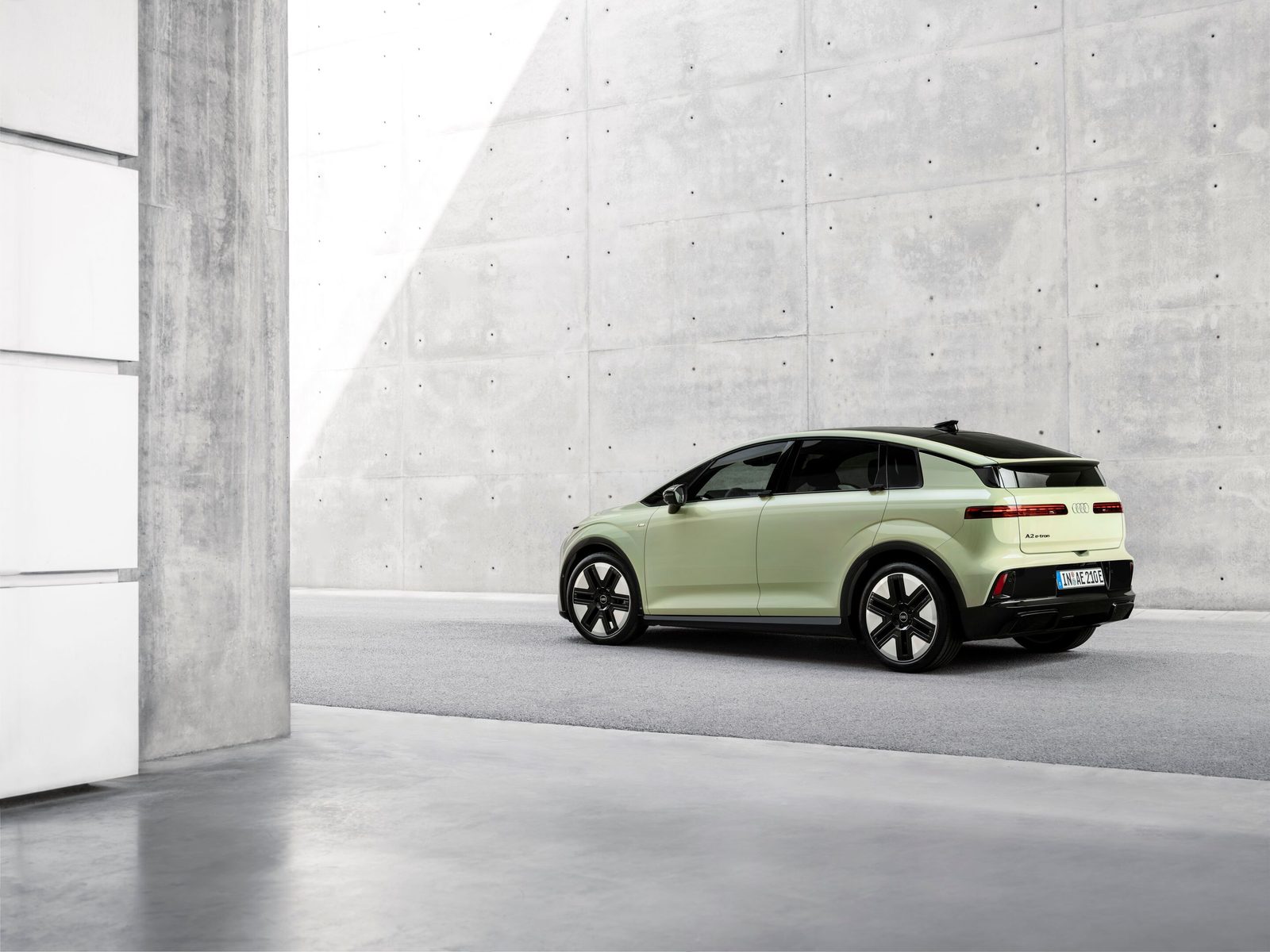 Audi A2 e-tron 2026 — экстерьер, вид сзади 3/4, рынок Europe announced