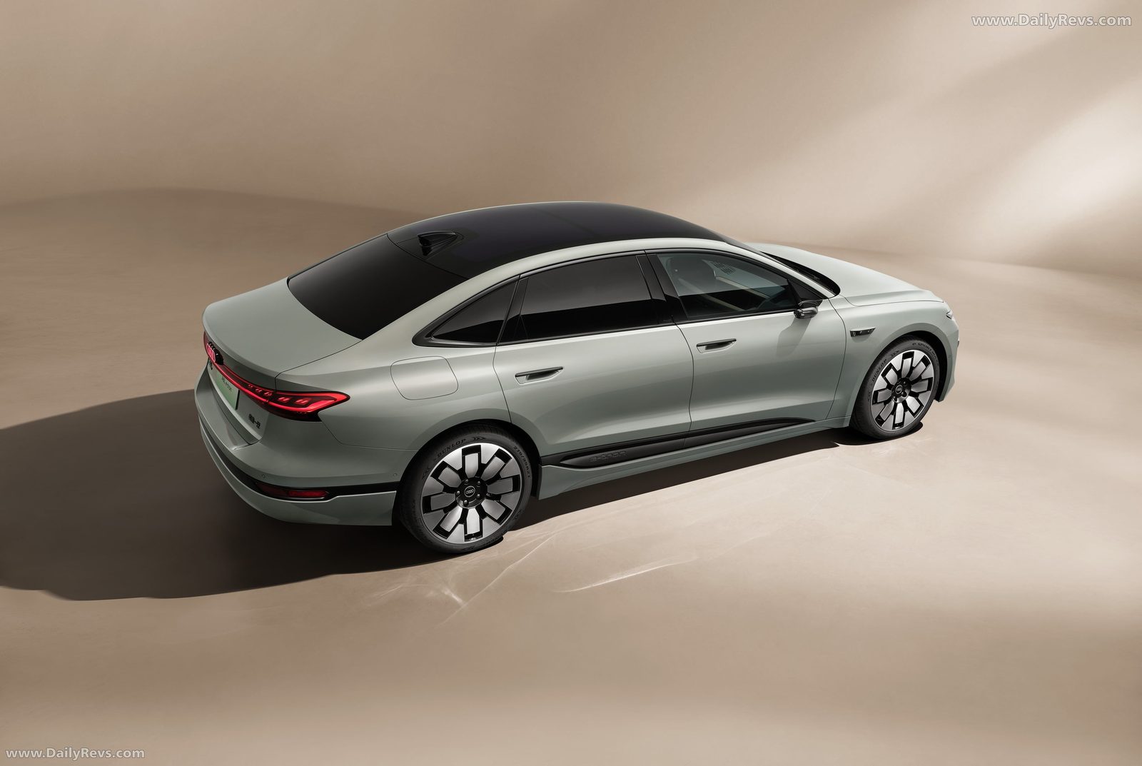 Audi A6L e-tron China 2025 — экстерьер, rear 3q studio, рынок internal_mvp