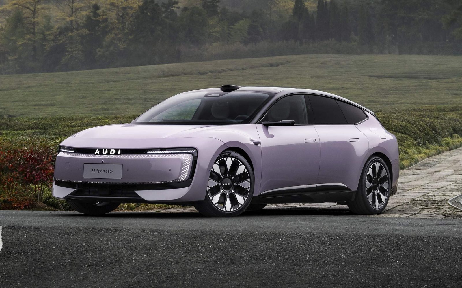 Audi E5 Sportback China 2025 — экстерьер, вид спереди 3/4, рынок internal_mvp
