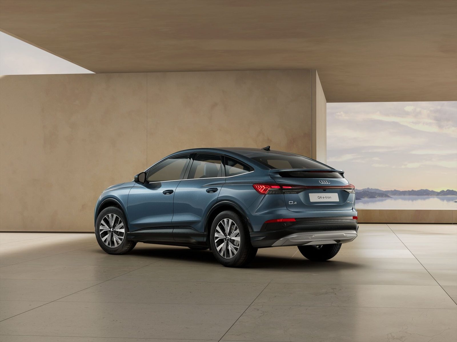Audi Q4 e-tron China 2022 — экстерьер, вид сзади 3/4, рынок internal_mvp