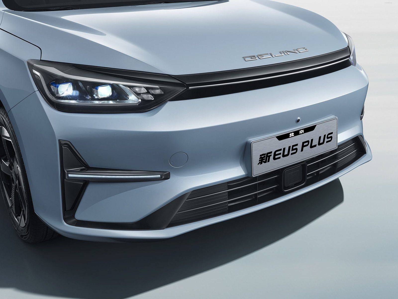 BAIC / Beijing EU5 Plus 2021 — экстерьер, вид сбоку, рынок internal_mvp