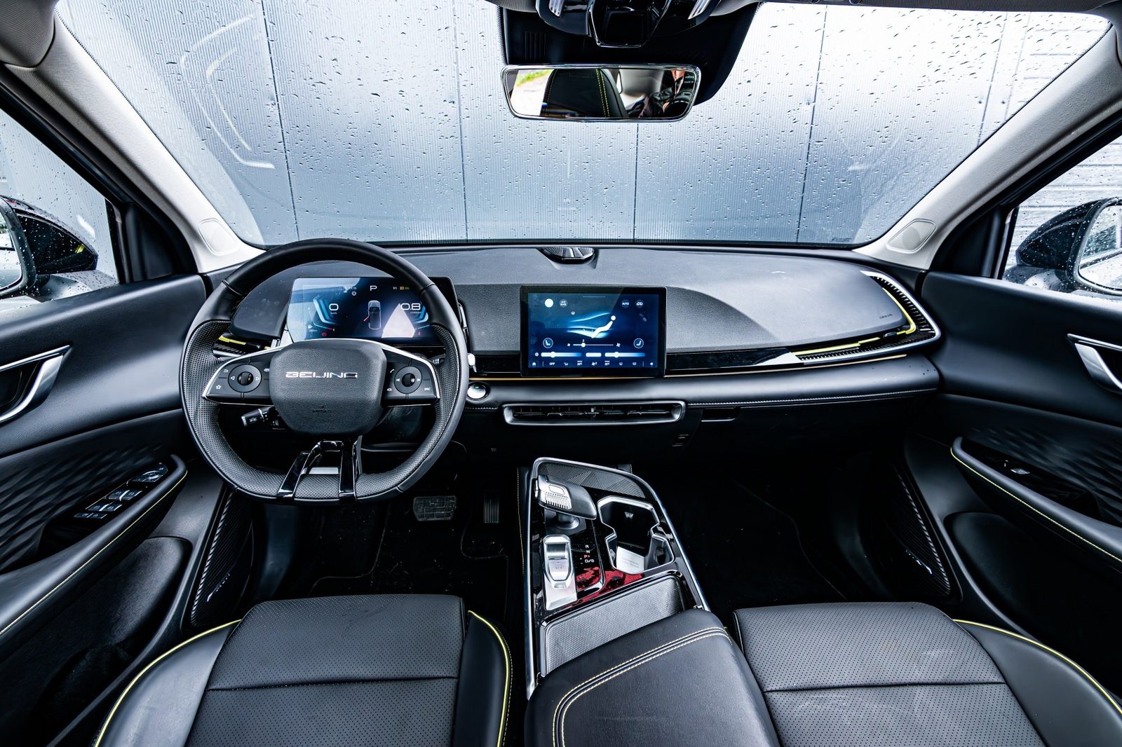 BAIC / Beijing EU7 2022 — интерьер, второй ряд сидений, рынок internal_mvp