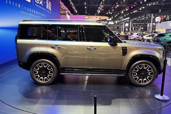 BAIC / Beijing Xingtan 5X 2026 — экстерьер, side body detail, рынок China 2026 debut / MIIT EV and PHEV reference