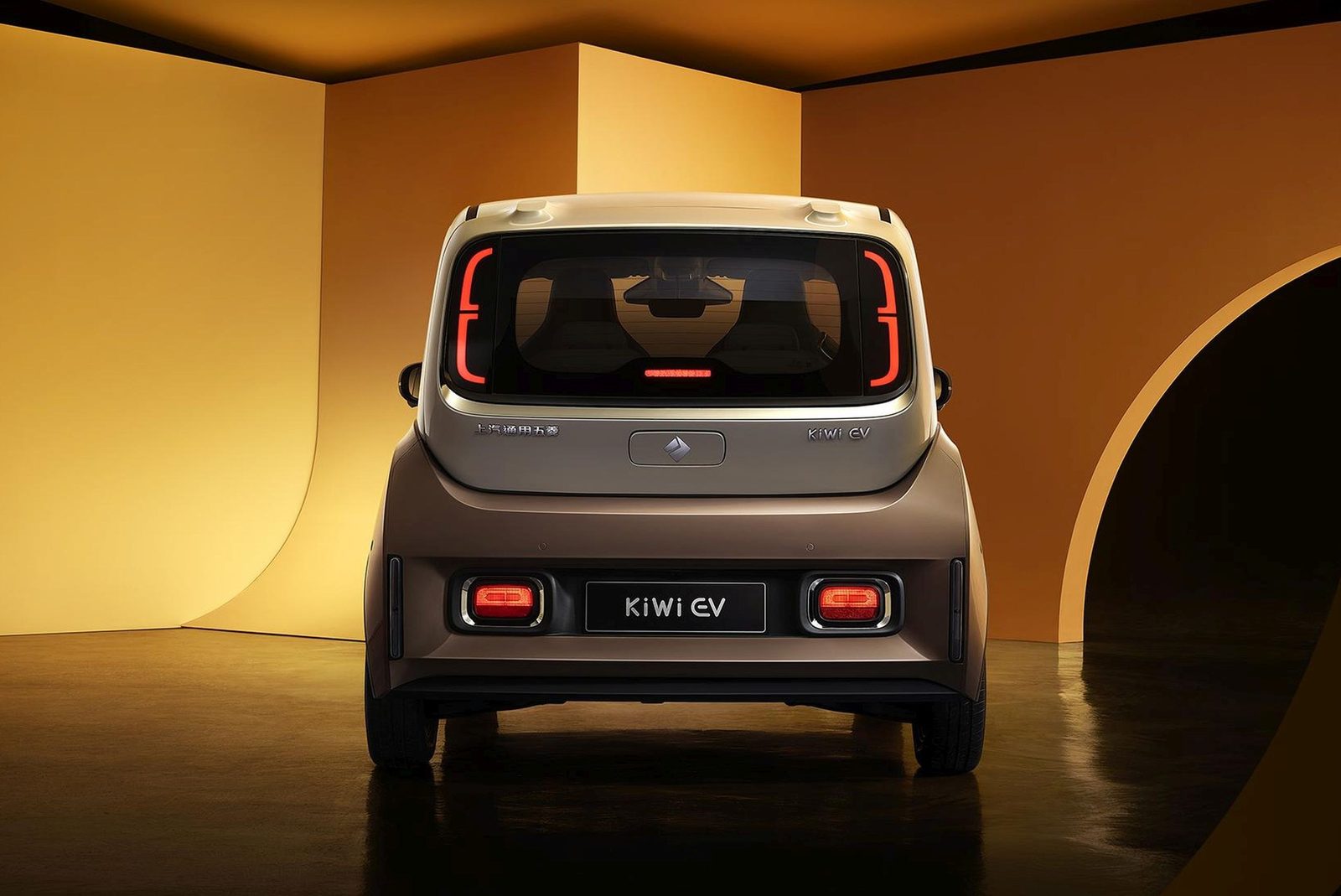 Baojun KiWi EV 2021 — интерьер, второй ряд сидений, рынок internal_mvp