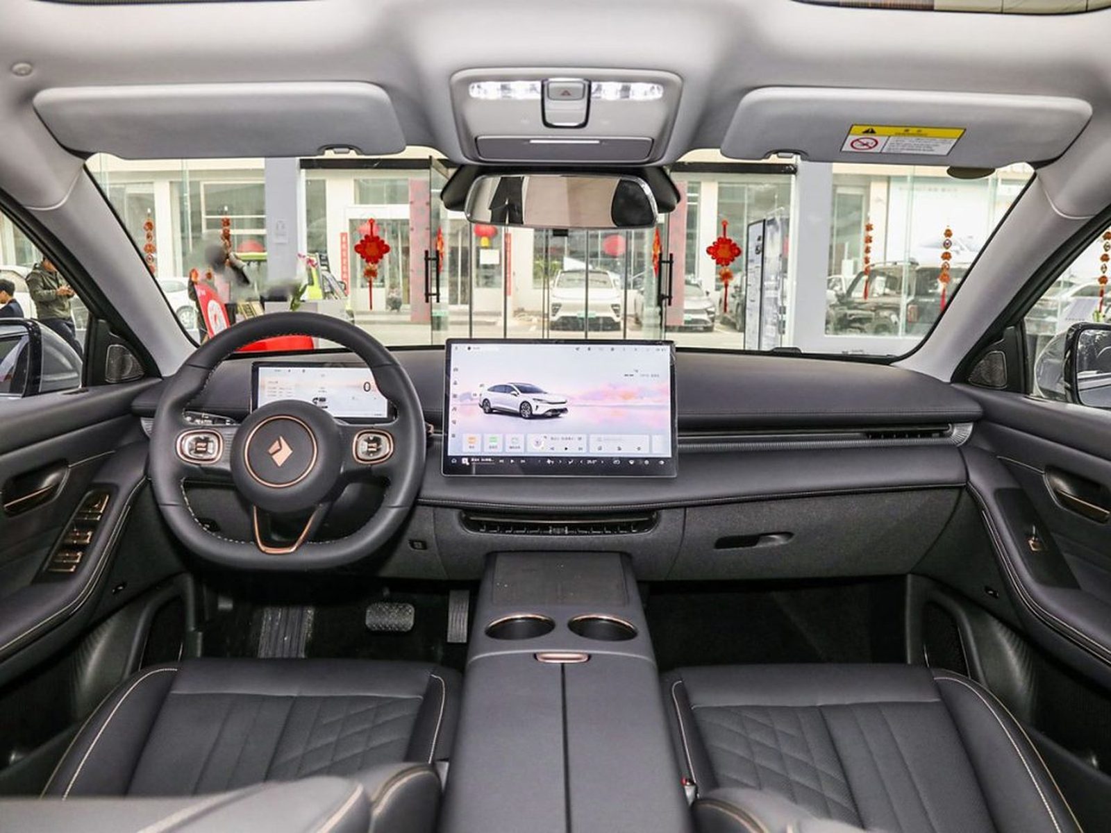 Baojun Xiangjing PHEV 2025 — интерьер, второй ряд сидений, рынок internal_mvp