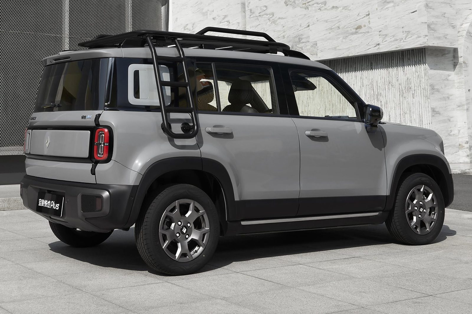 Baojun Yep Plus 2024 — главное фото модели, экстерьер, вид спереди 3/4, рынок internal_mvp