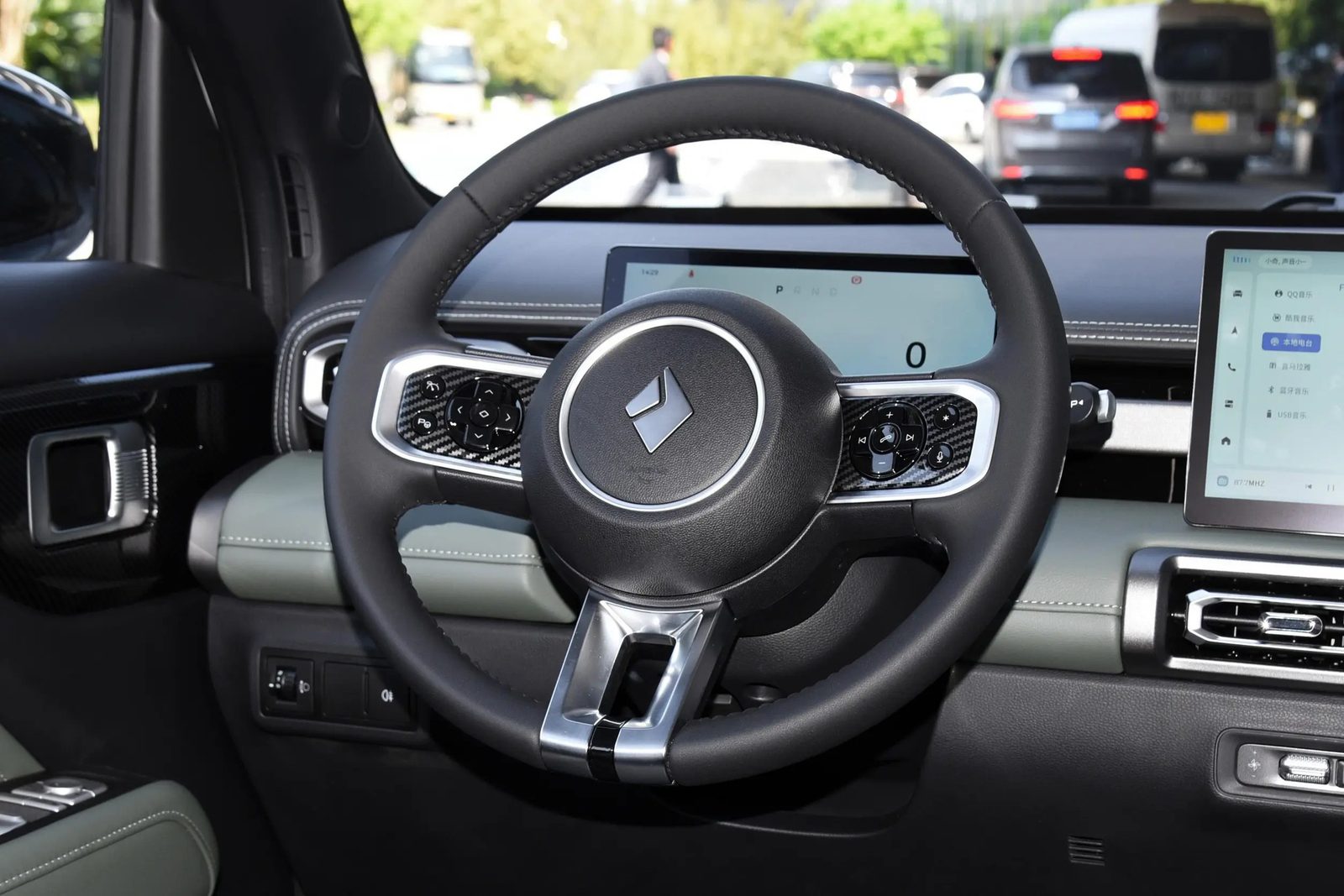Baojun Yep Plus 2024 — интерьер, второй ряд сидений, рынок internal_mvp