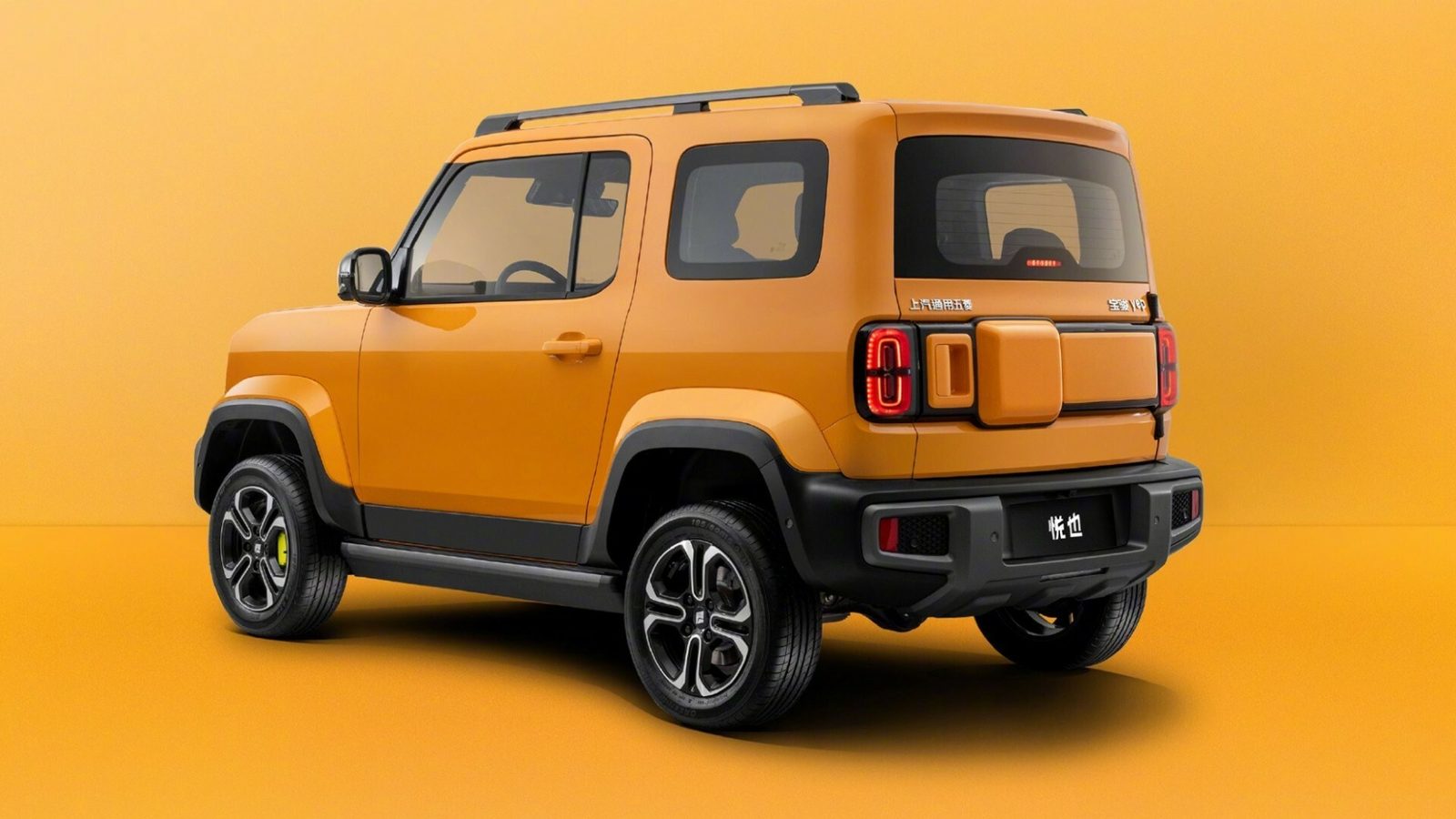 Baojun Yep 2023 — главное фото модели, экстерьер, вид спереди 3/4, рынок internal_mvp