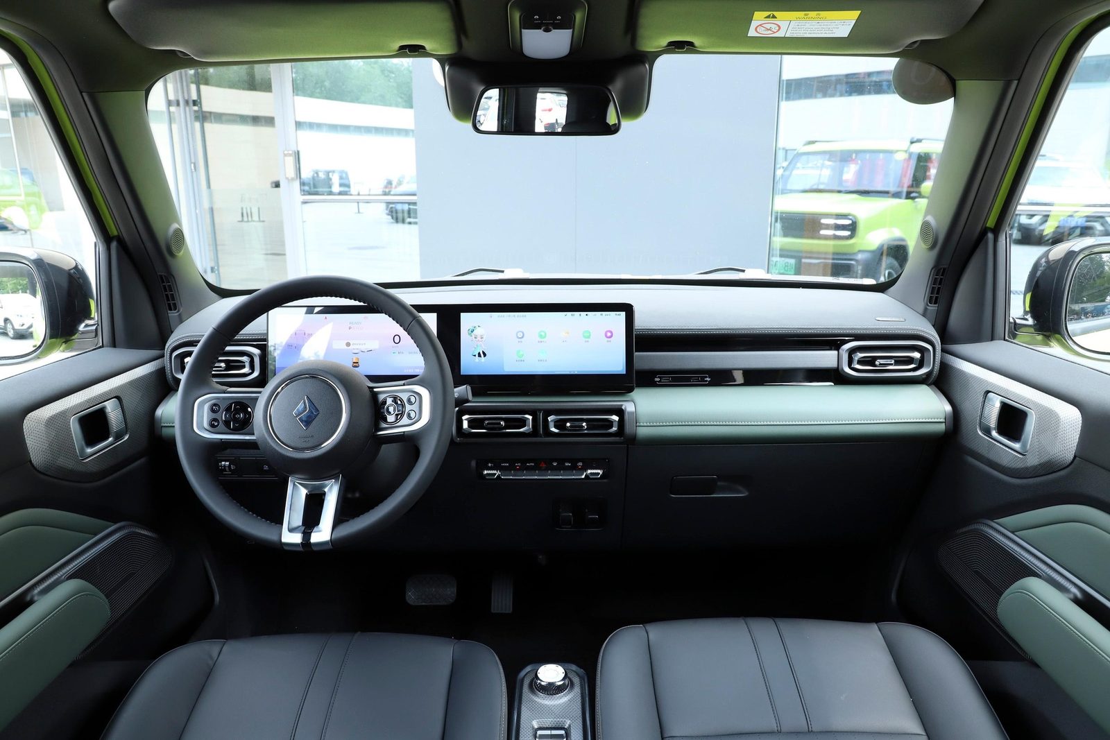 Baojun Yep 2023 — главное фото модели, интерьер, передняя панель, рынок internal_mvp