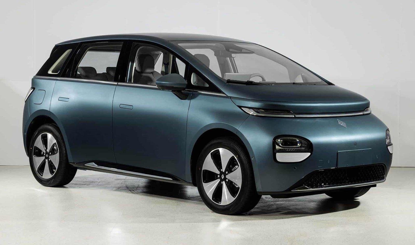 Baojun Yunduo / Cloud EV 2023 — экстерьер, вид сбоку, рынок internal_mvp