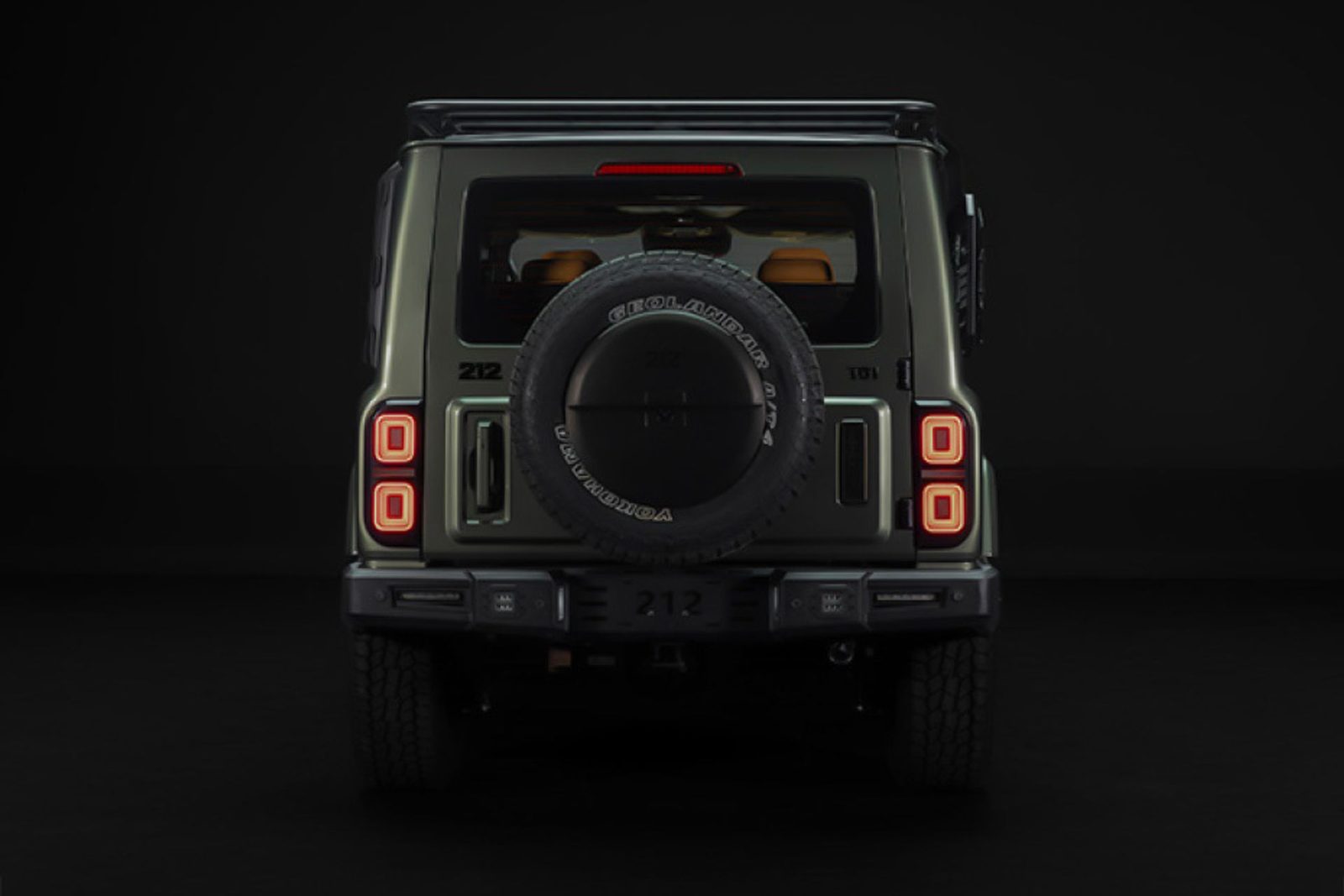 BAW 212 T01 PHEV 2026 — экстерьер, full rear, рынок China/import
