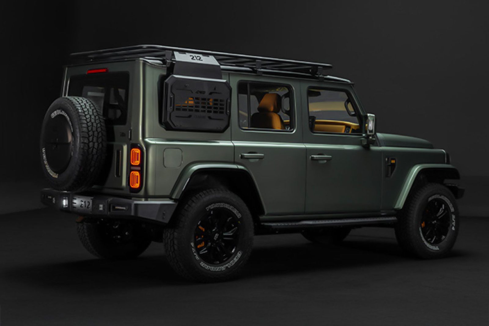 BAW 212 T01 PHEV 2026 — экстерьер, вид сзади 3/4, рынок China/import