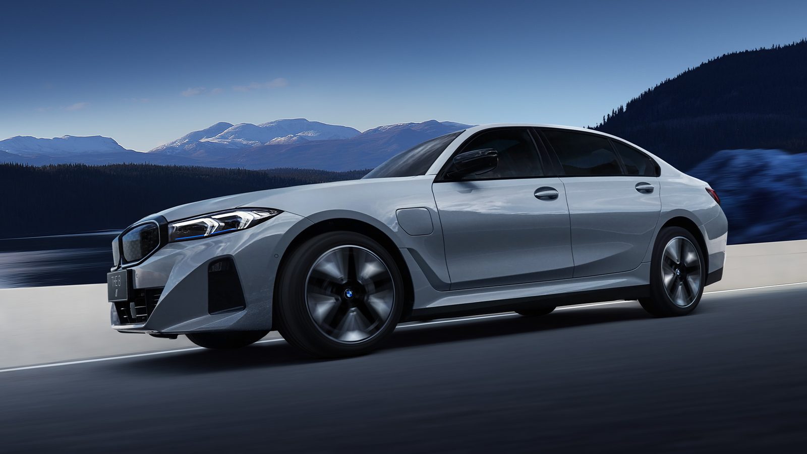 BMW i3 China 2026 — экстерьер, side front 3q, рынок China OEM