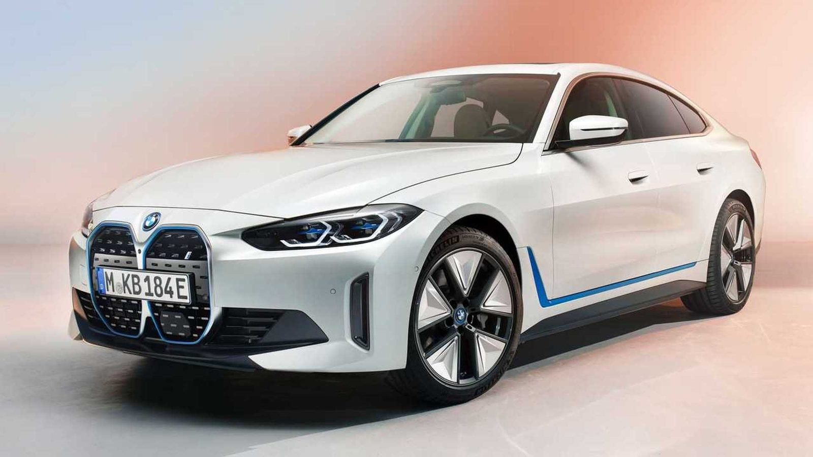 BMW i4 China 2025 — экстерьер, вид сбоку, рынок internal_mvp