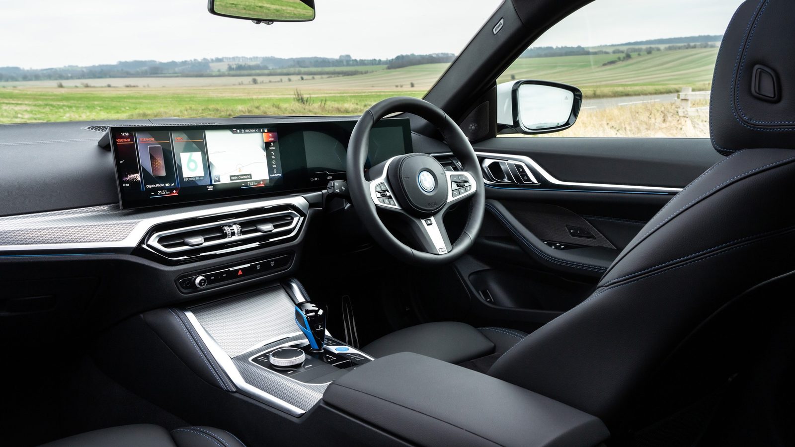 BMW i4 China 2025 — главное фото модели, интерьер, передняя панель, рынок internal_mvp