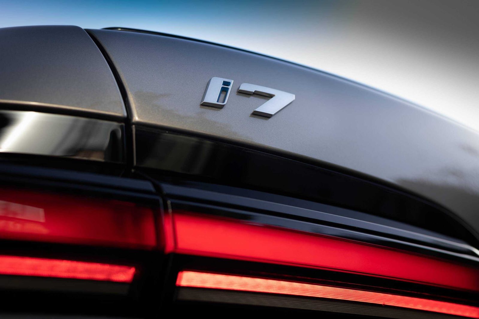 BMW i7 China 2026 — экстерьер, вид сбоку, рынок internal_mvp