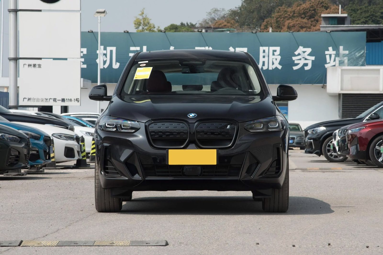 BMW iX3 China 2024 — экстерьер, вид сбоку, рынок internal_mvp