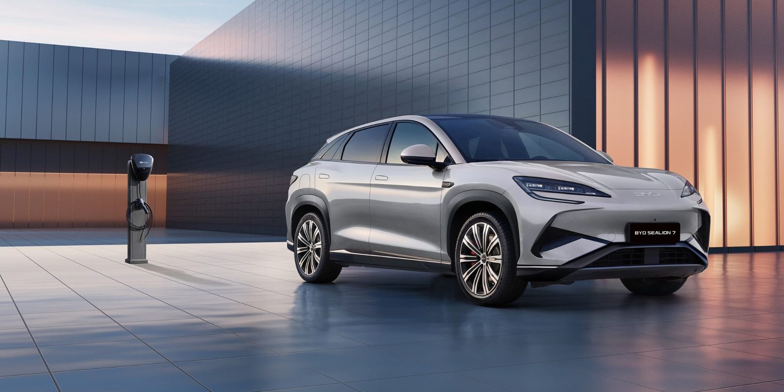 BYD Sealion 07 EV 2024 — экстерьер, вид сбоку, рынок internal_mvp