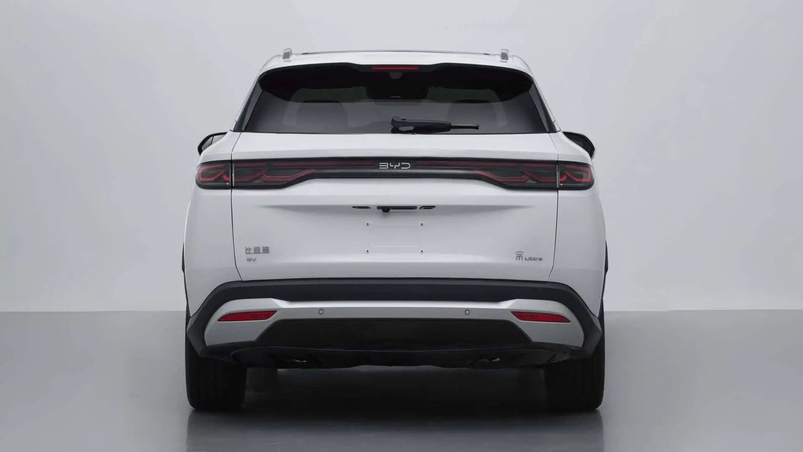 BYD Song Ultra EV 2026 — экстерьер, вид сбоку, рынок internal_mvp