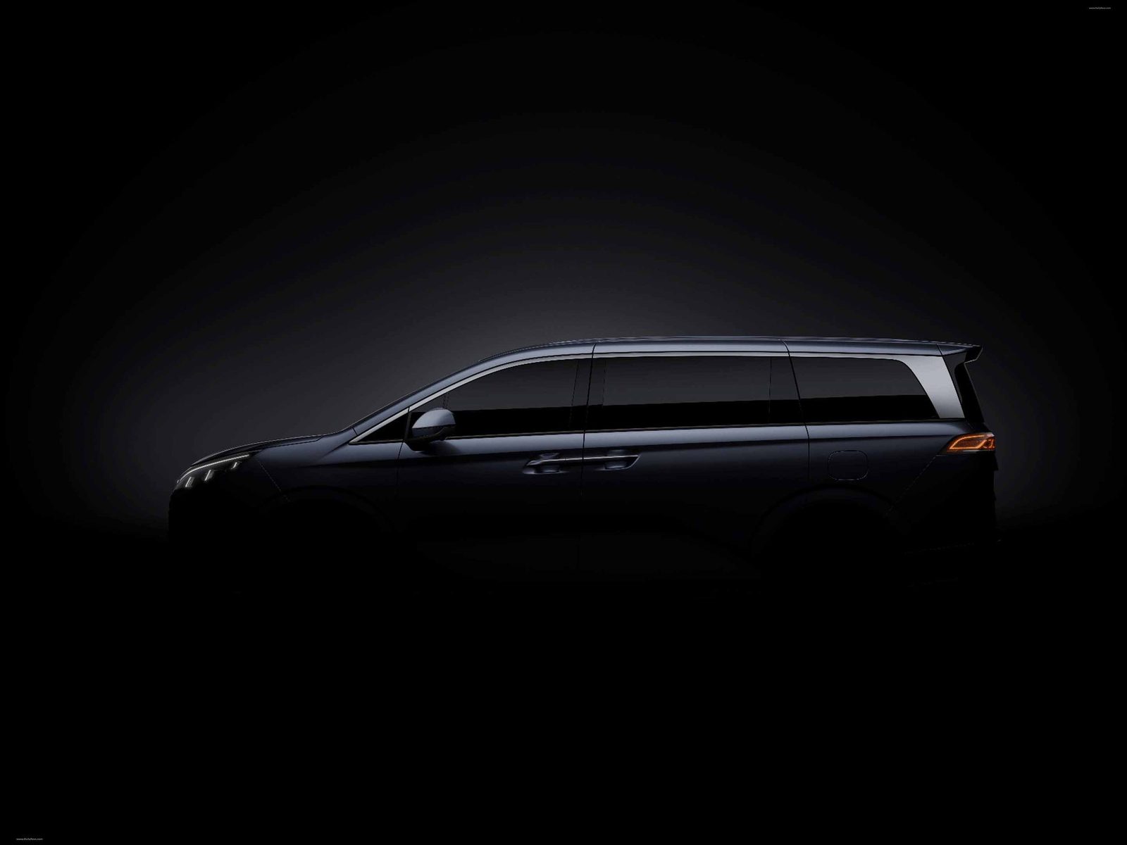 BYD Xia DM-i 2025 — экстерьер, вид спереди 3/4, рынок internal_mvp