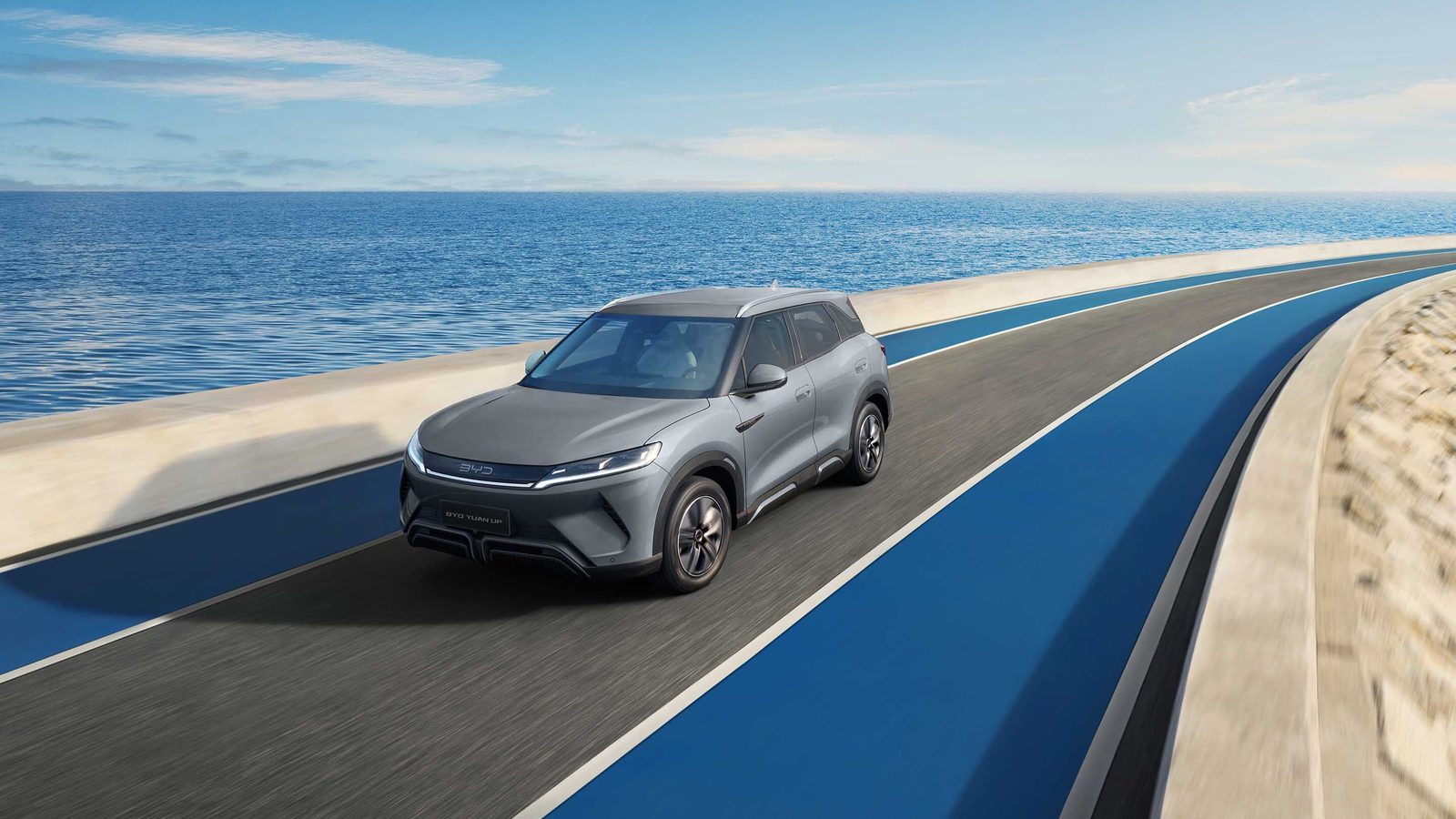BYD Yuan UP EV MY2027 2026 — экстерьер, вид спереди 3/4, рынок official_regional