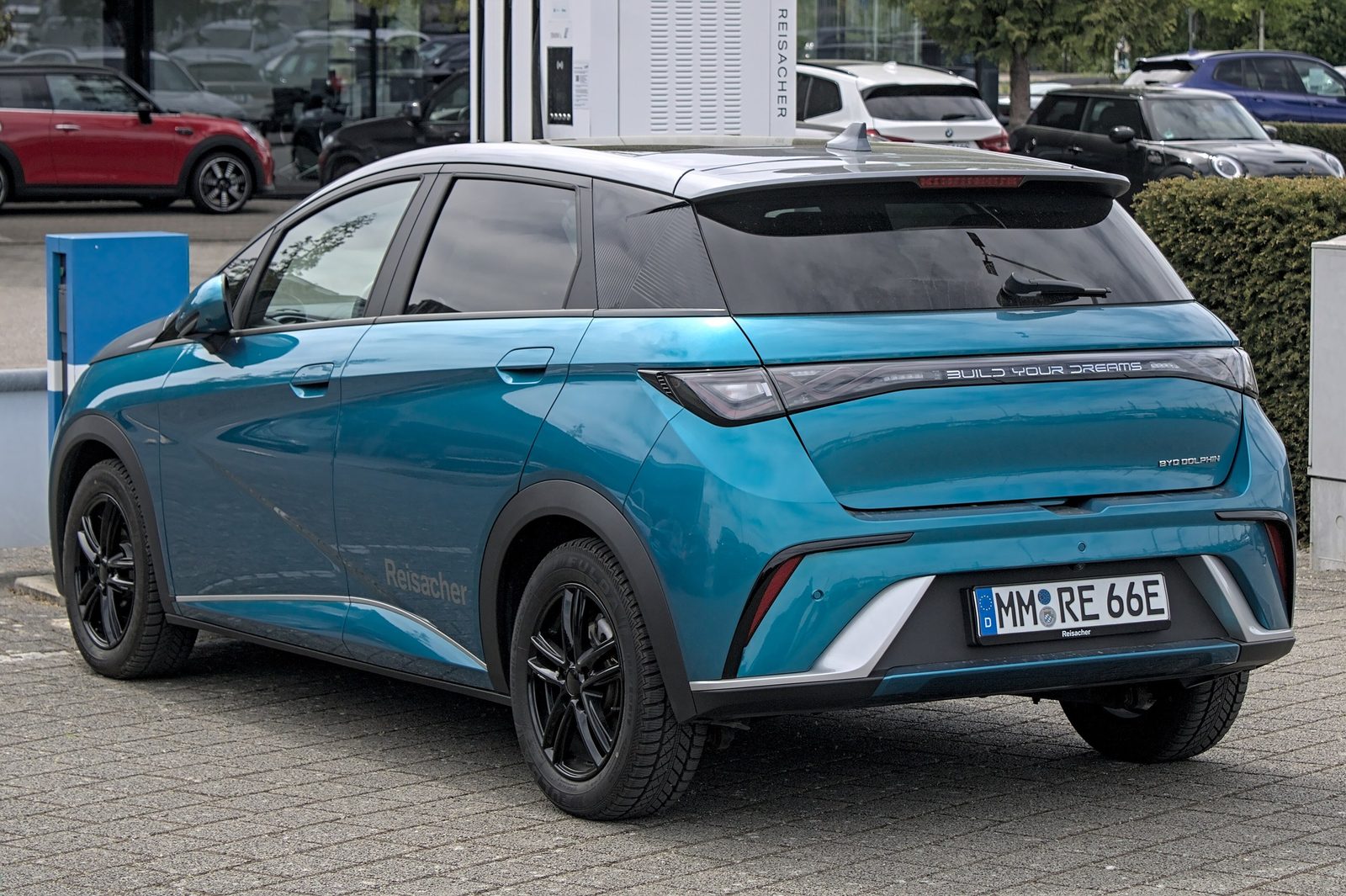 BYD Dolphin EV 2021 — экстерьер, вид спереди 3/4, рынок China/Europe/import