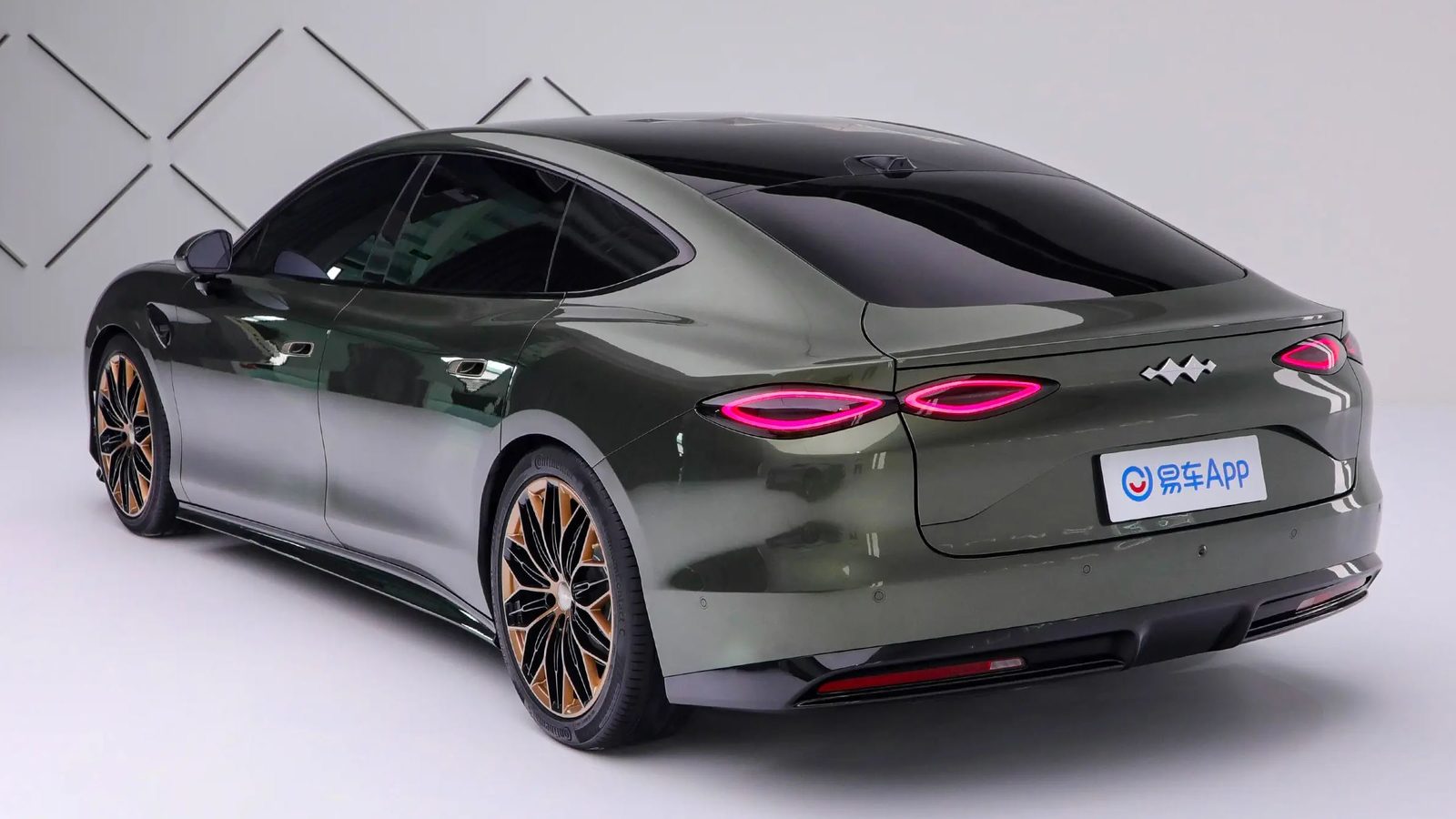 BYD Fang Cheng Bao Formula S 2026 — экстерьер, rear 3q studio green, рынок China prelaunch