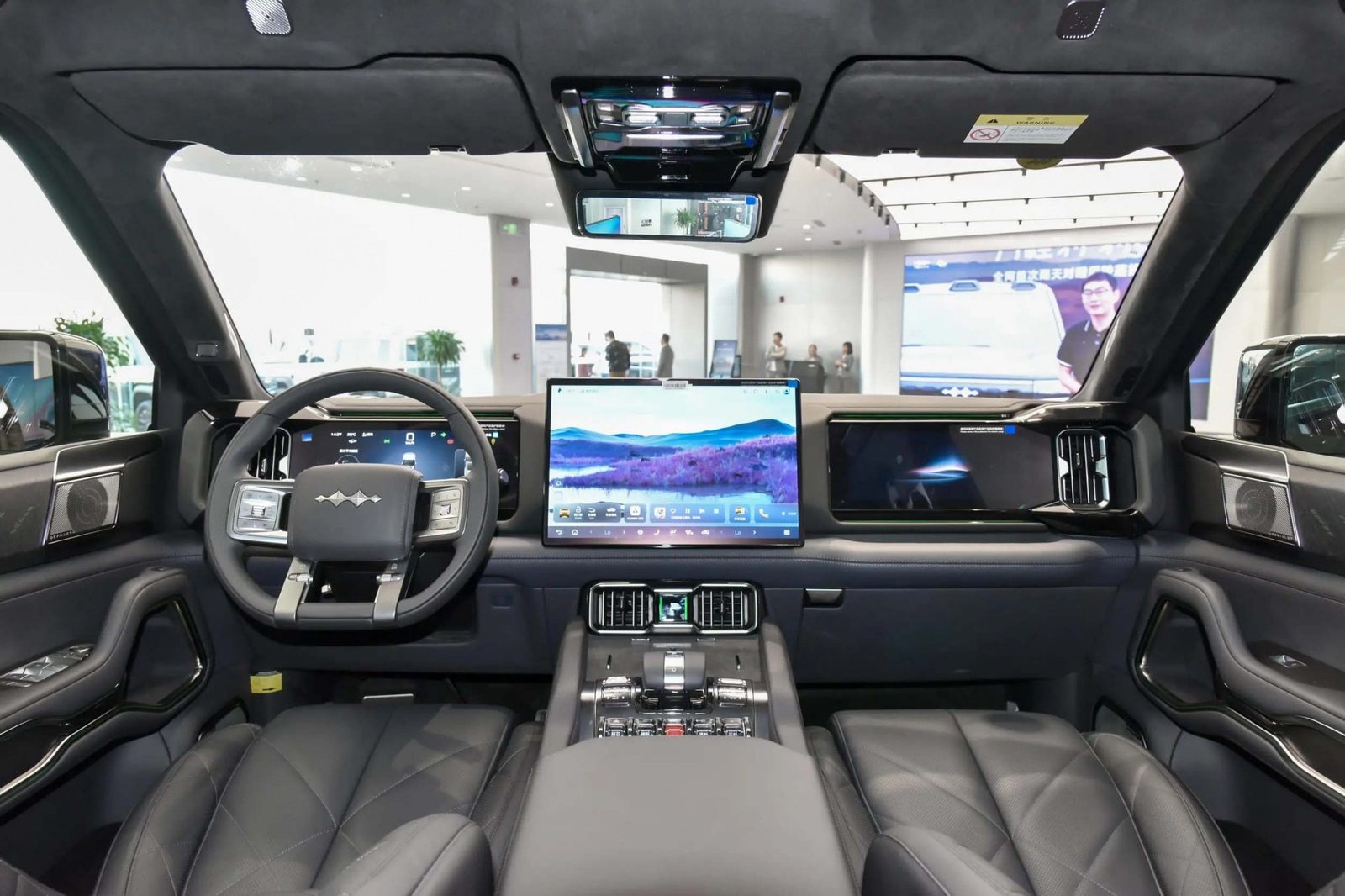 BYD FangChengBao Bao 8 / Leopard 8 2024 — интерьер, второй ряд сидений, рынок internal_mvp