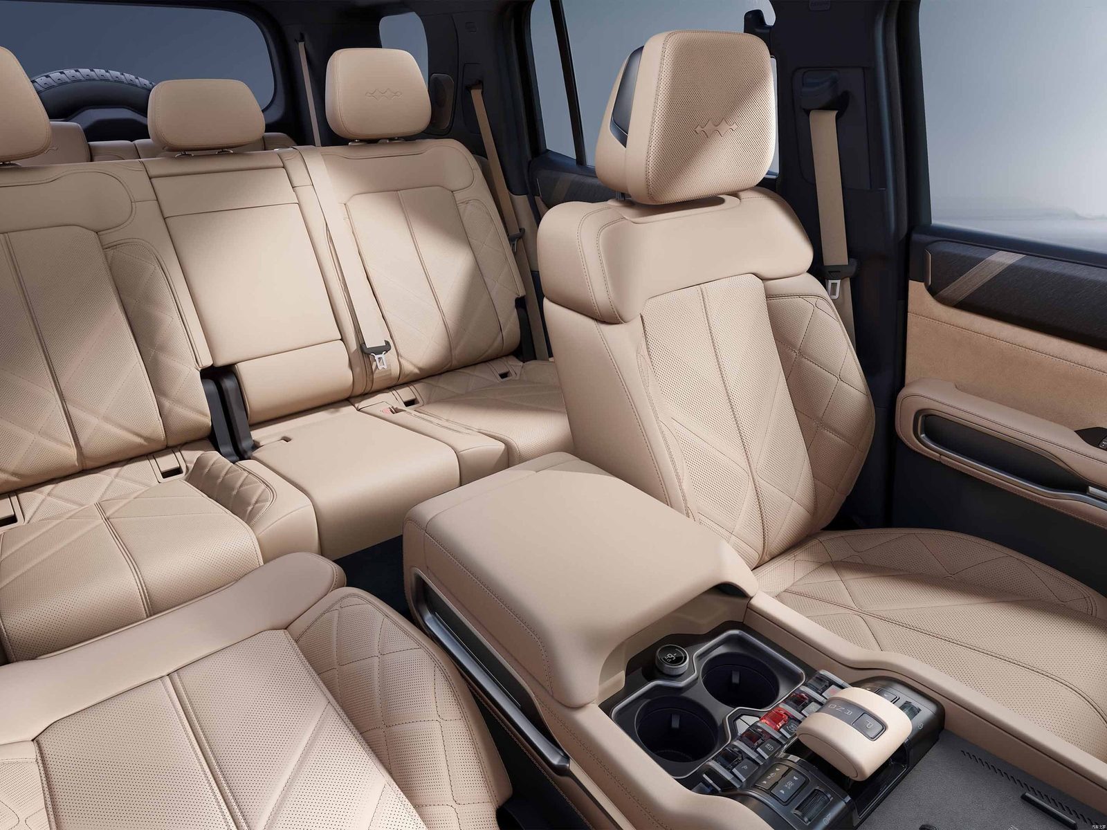 BYD FangChengBao Bao 8 / Leopard 8 2024 — интерьер, второй ряд сидений, рынок internal_mvp