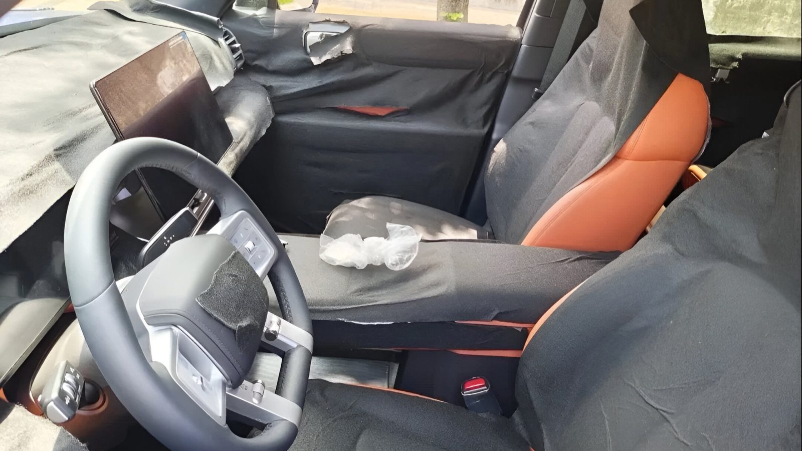 BYD FangChengBao Tai 7 PHEV 2025 — главное фото модели, интерьер, передняя панель, рынок internal_mvp