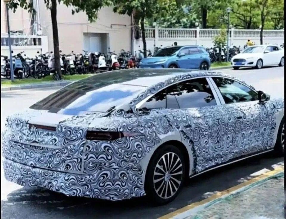 BYD Great Han EV 2026 — экстерьер, spy side profile, рынок China pre-launch