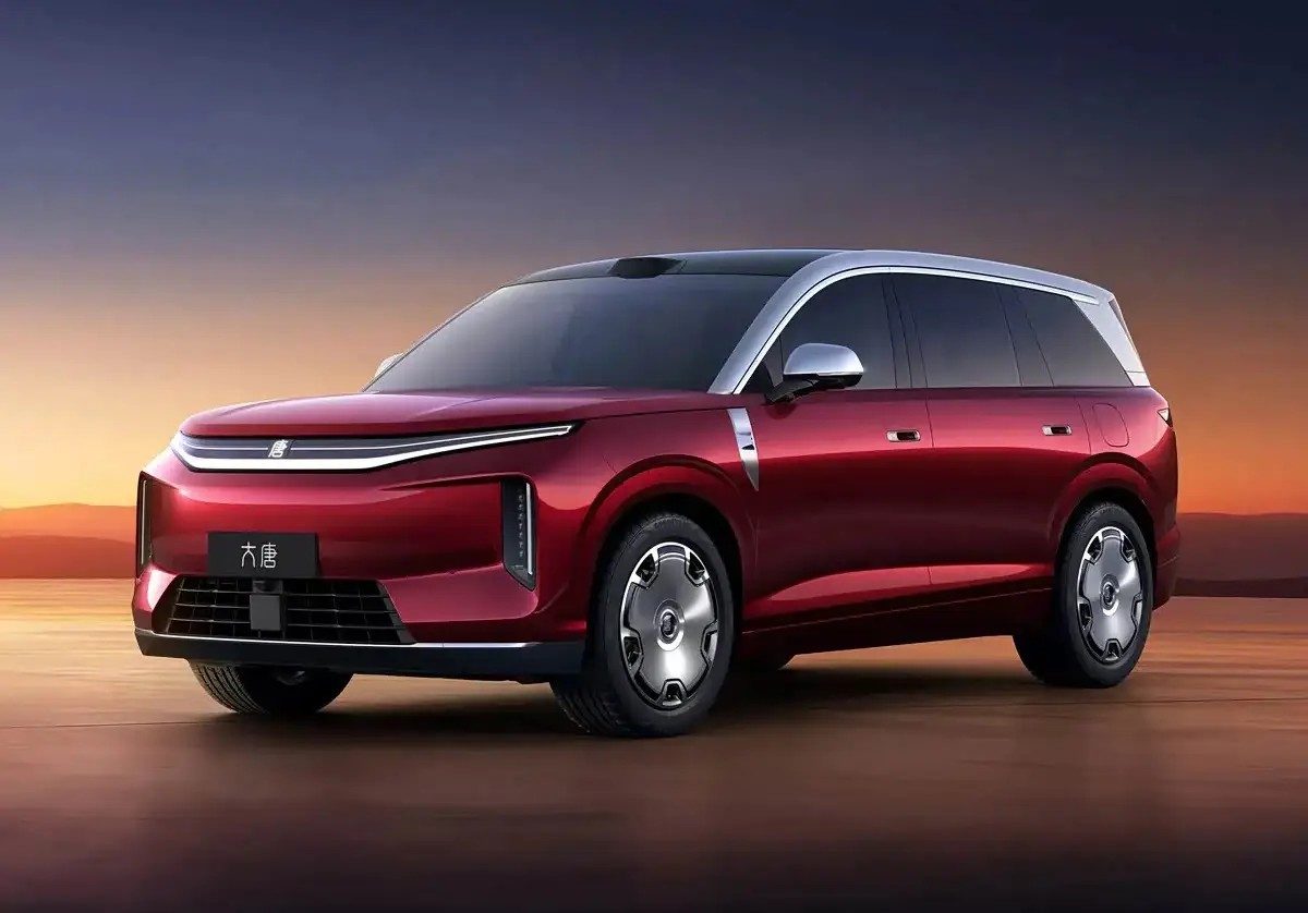 BYD Great Tang EV 2026 — экстерьер, вид спереди 3/4, рынок China