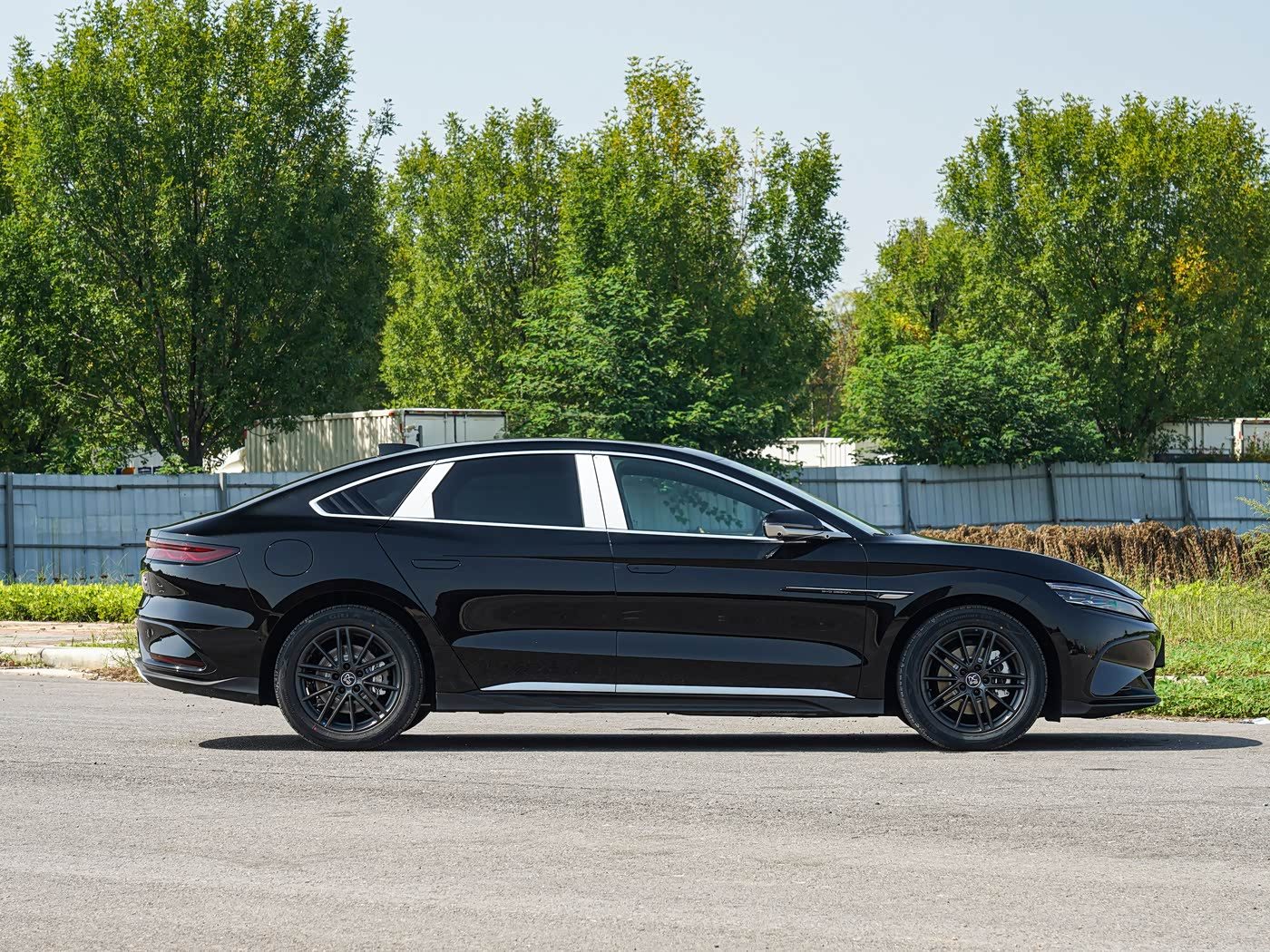 BYD Han DM-i / DM-p 2022 — экстерьер, side profile, рынок CN