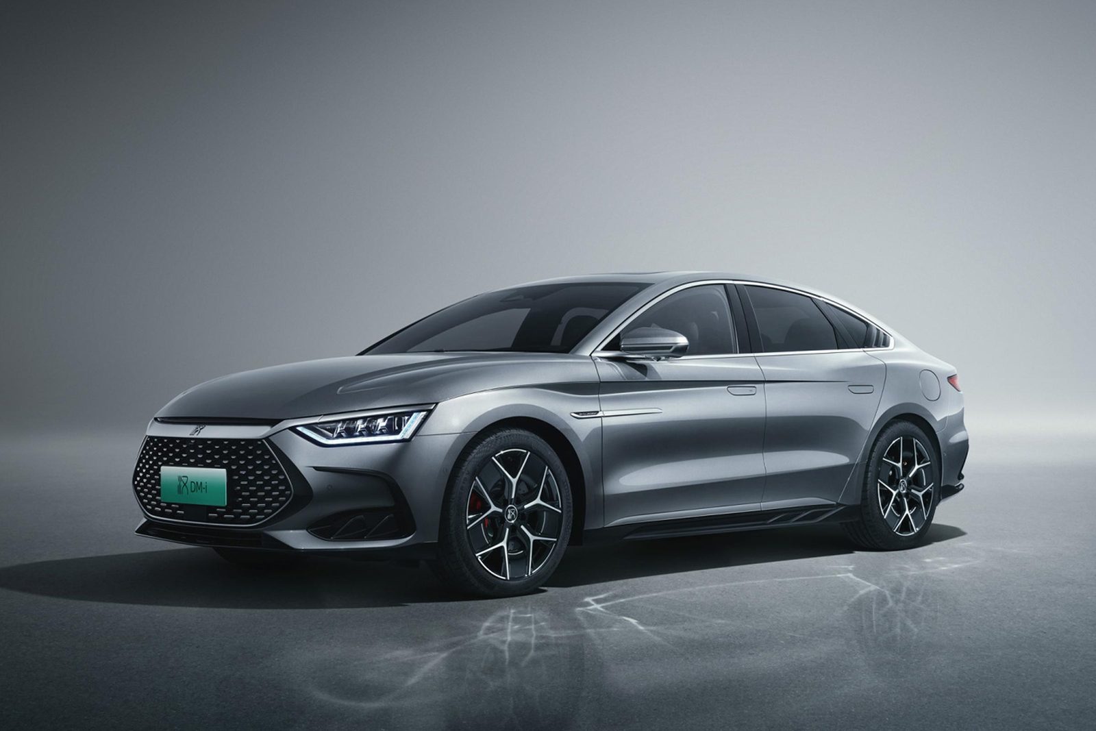 BYD Han DM-i / DM-p 2022 — главное фото модели, экстерьер, вид сбоку, рынок internal_mvp