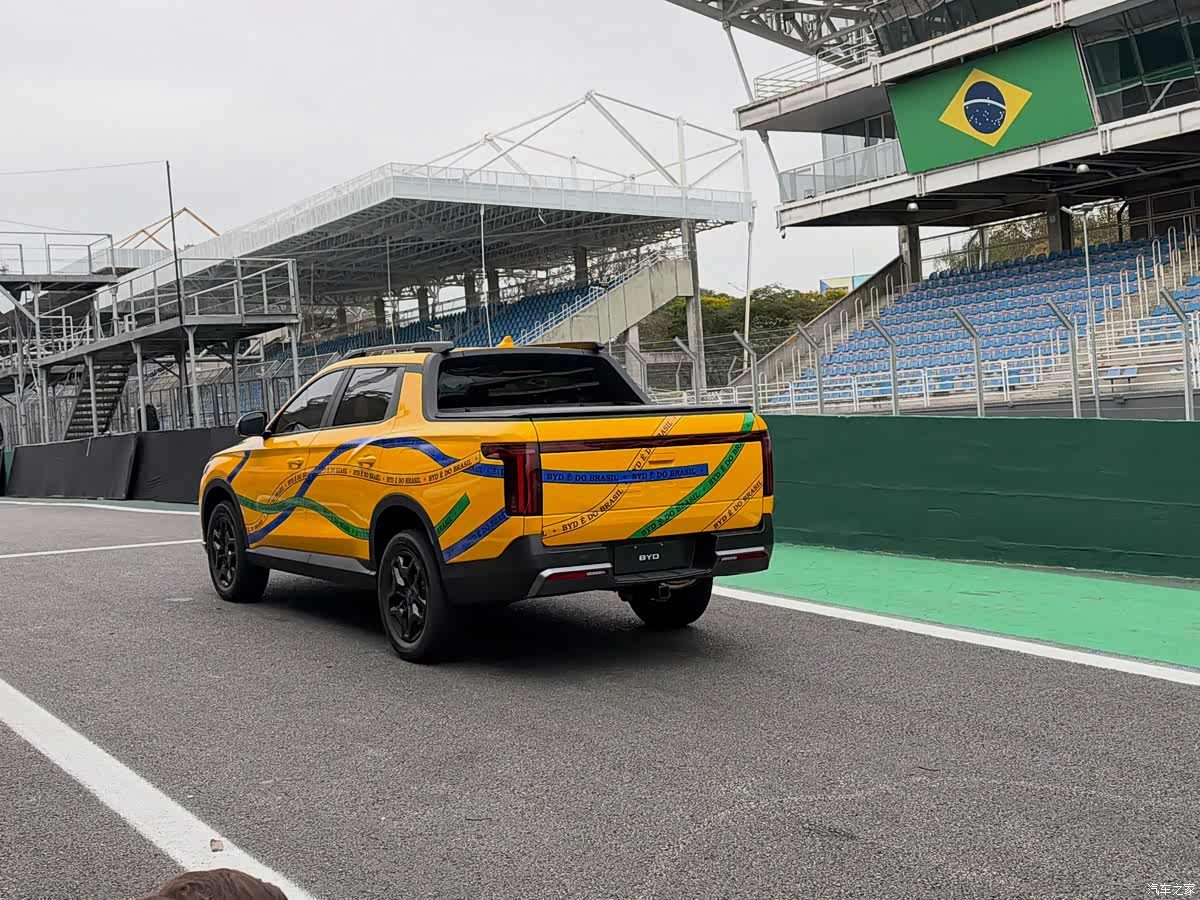 BYD Mako PHEV 2026 — экстерьер, вид сзади 3/4, рынок Brazil reveal
