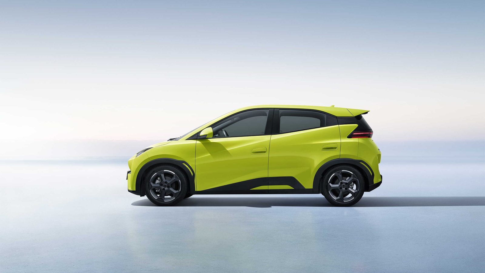 BYD Seagull EV / Dolphin Mini 2026 — экстерьер, side profile, рынок Brazil / Global export