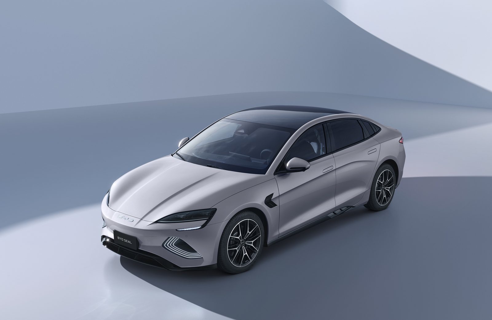 BYD Seal EV — фото модели