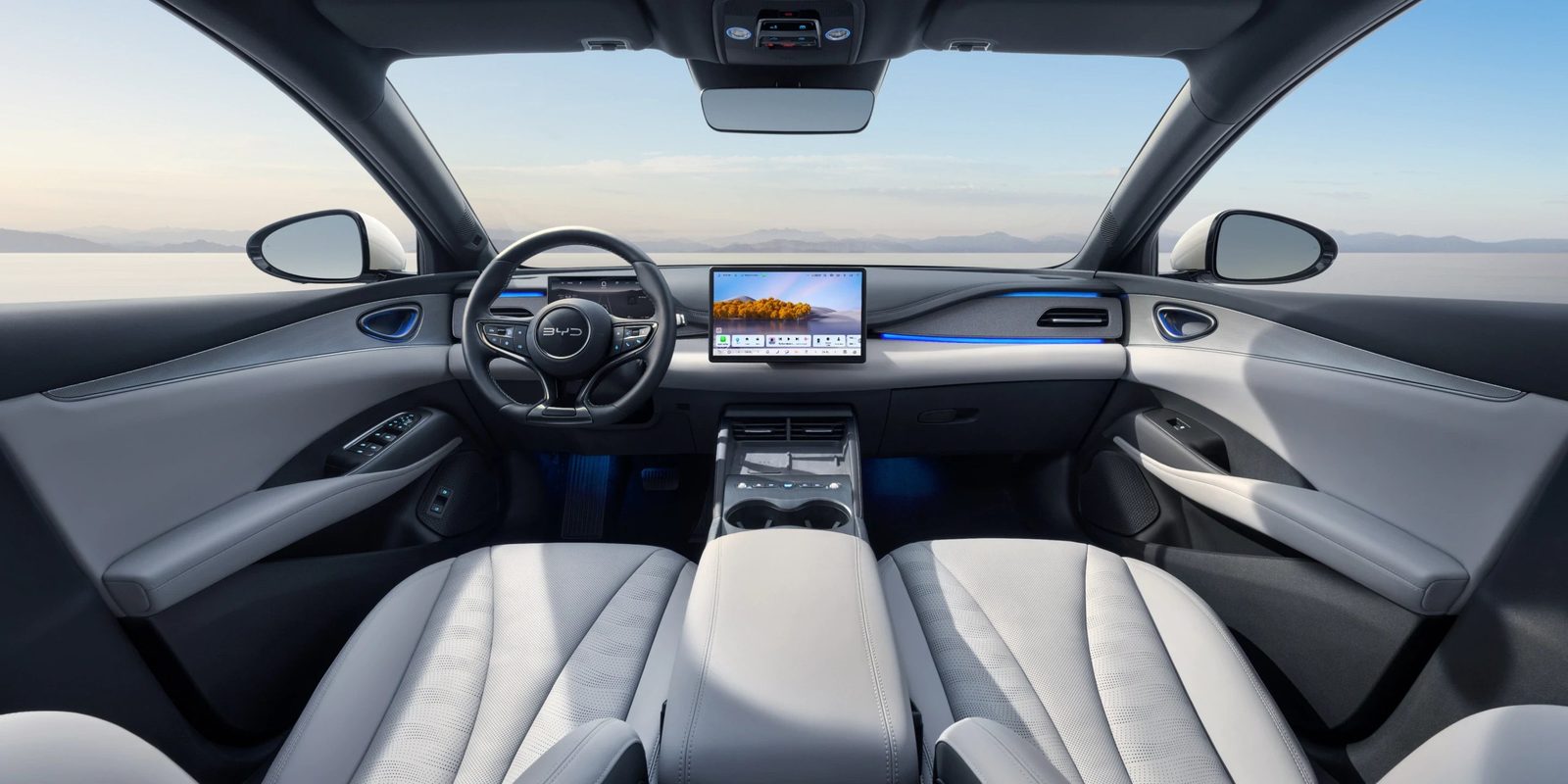 BYD Seal EV 2022 — интерьер, второй ряд сидений, рынок internal_mvp