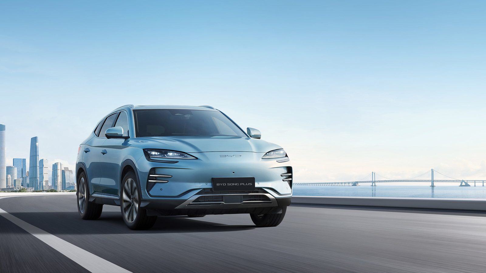 BYD Song Plus EV 2025 — экстерьер, driving front 3q, рынок export/regional