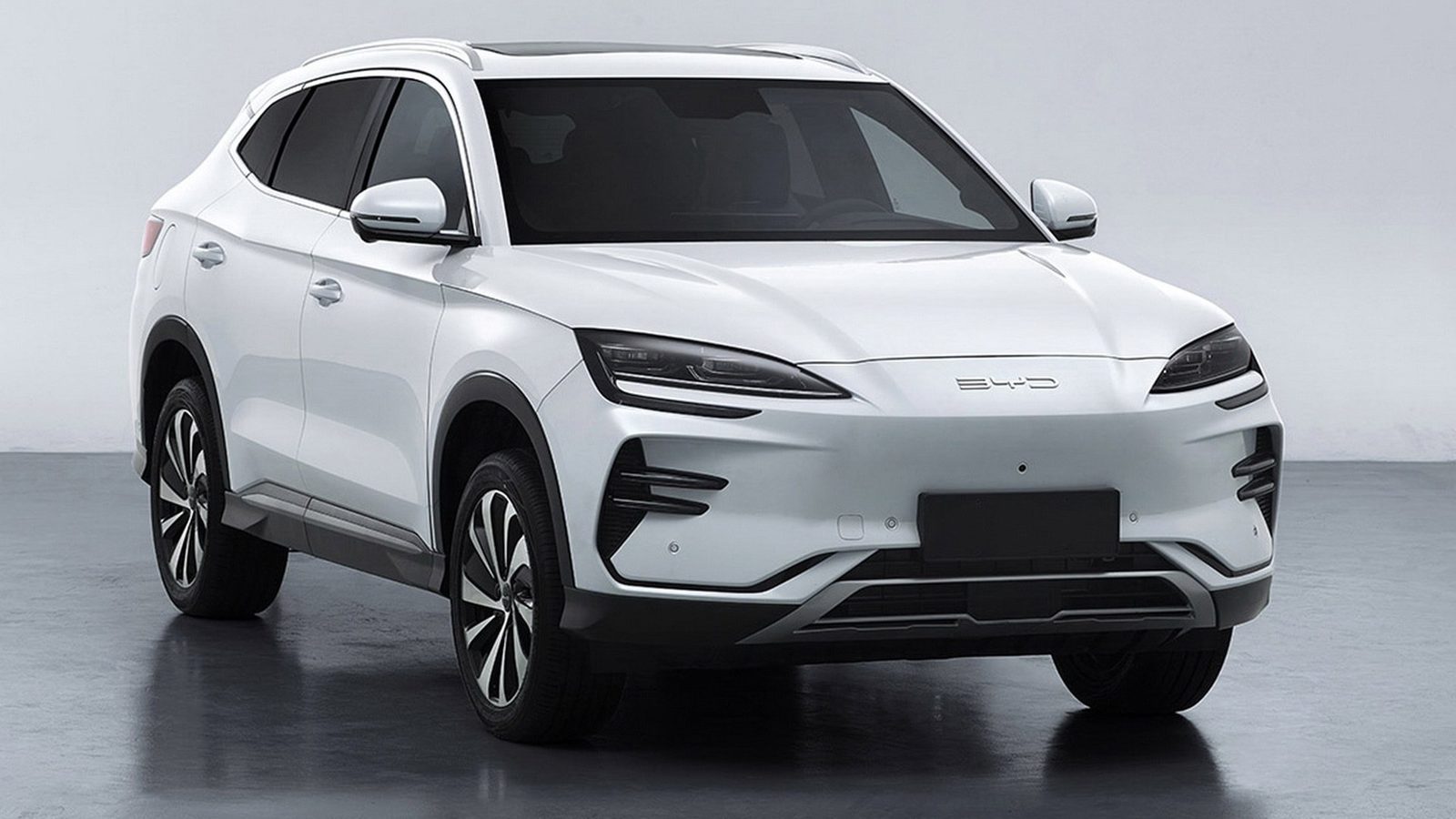 BYD Song Pro / Song Plus Early Legacy Reference 2019 — главное фото модели, экстерьер, вид спереди 3/4, рынок internal_mvp