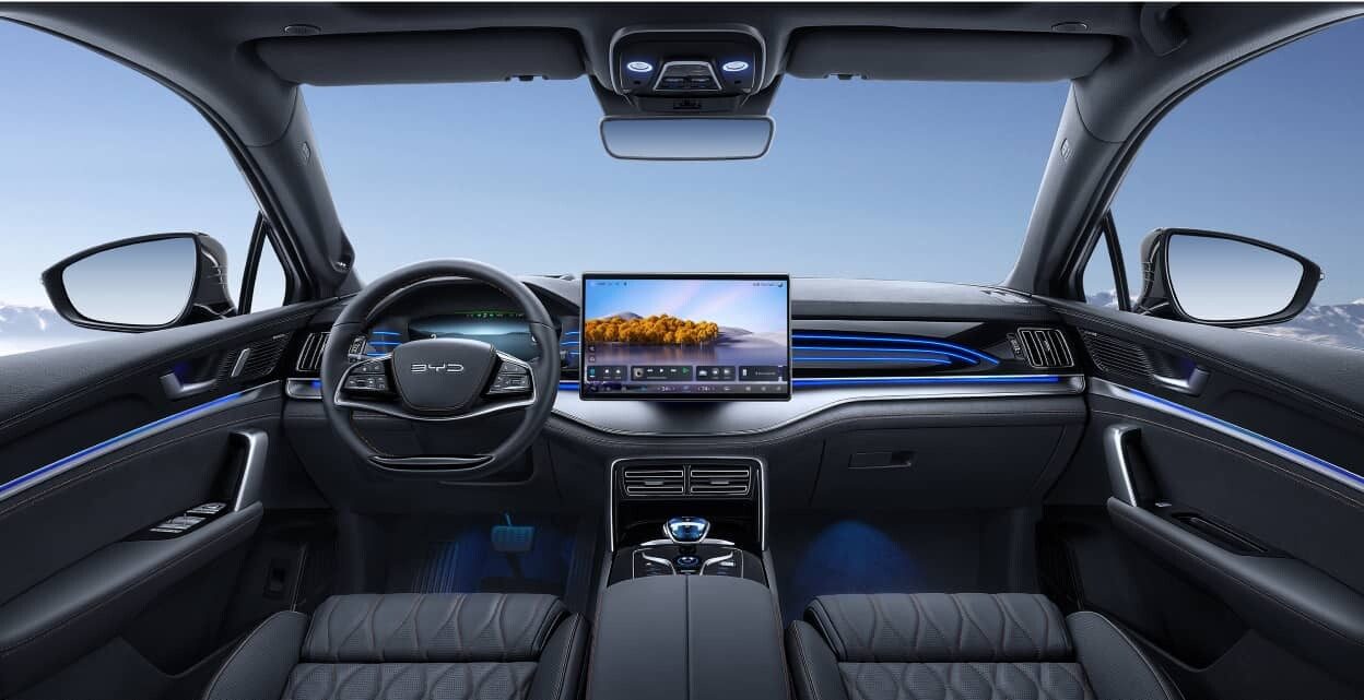 BYD Tang EV 2024 — главное фото модели, интерьер, передняя панель, рынок Europe / China export visual reference