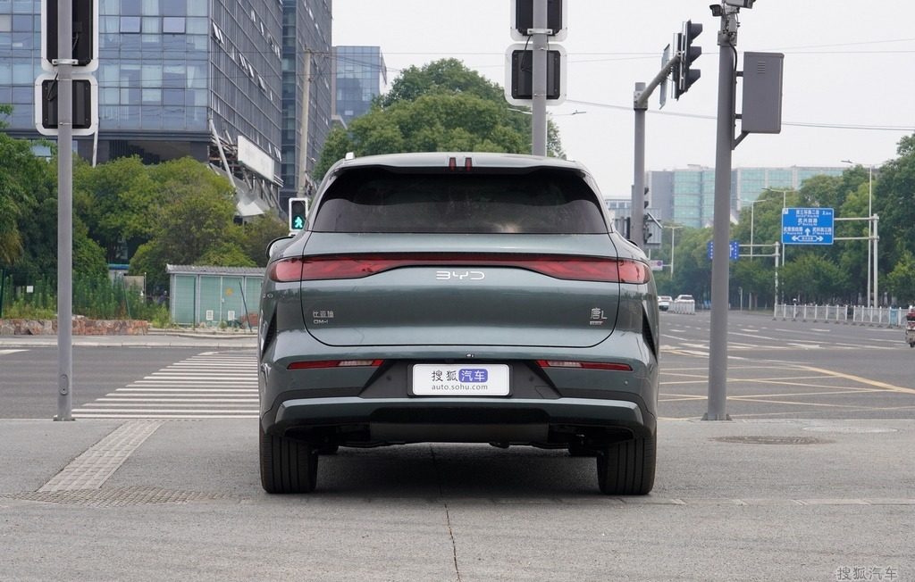 BYD Tang L DM-i / DM-p 2025 — экстерьер, вид сзади, рынок China / import visual reference